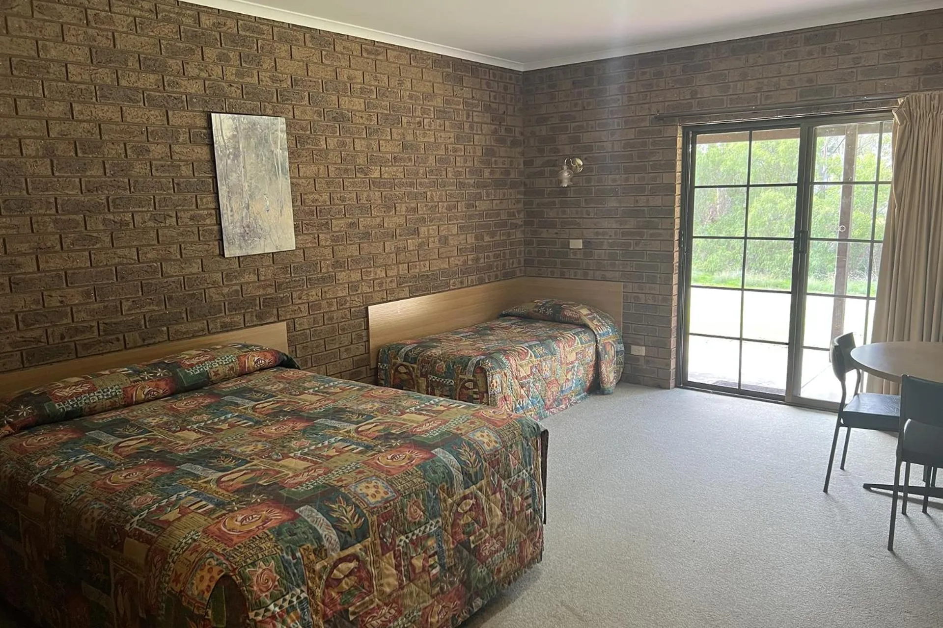 Bed in Tocumwal Early Settlers Motel