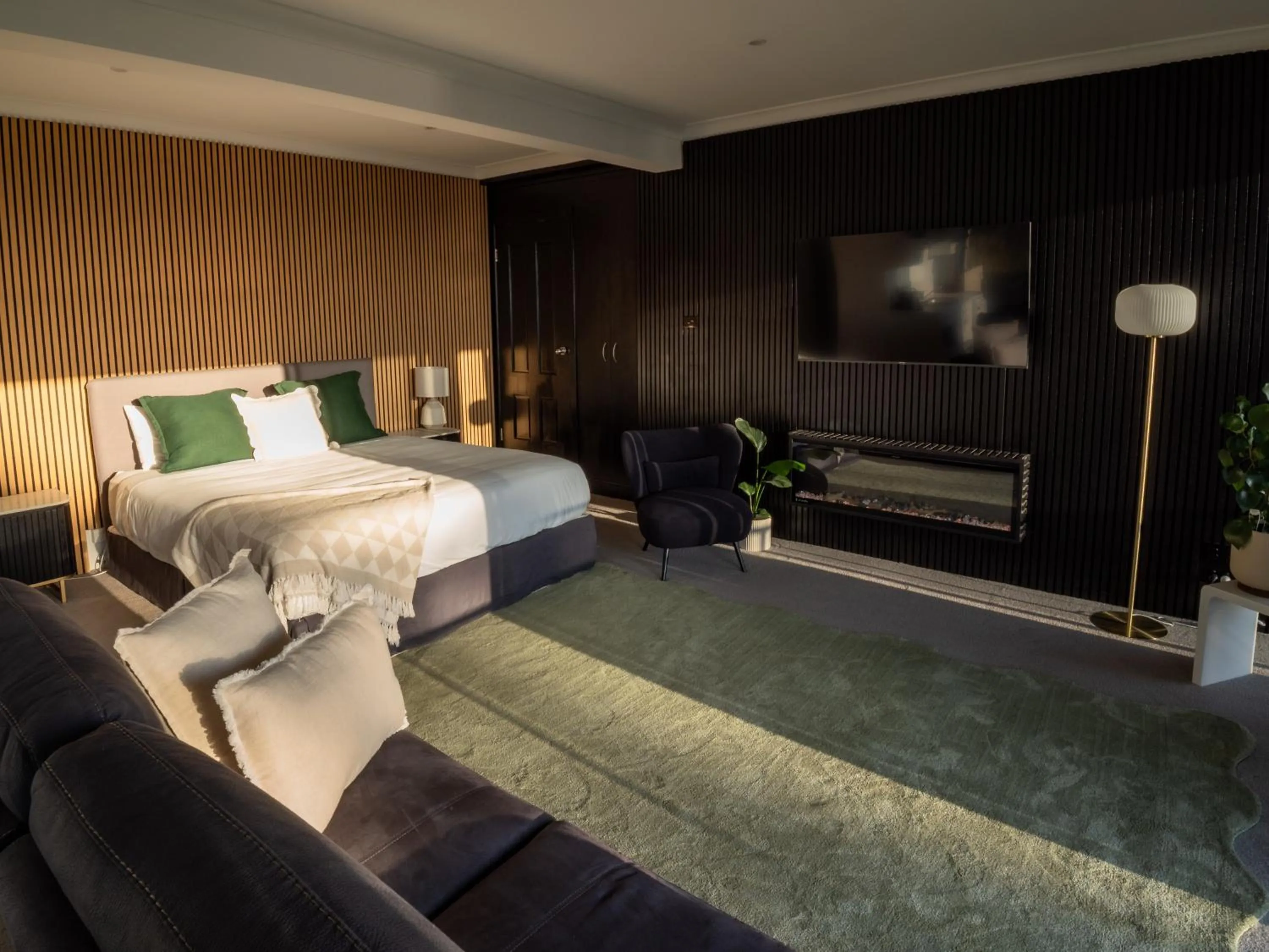 Living room, Bed in Sheer Pleasure Accommodation