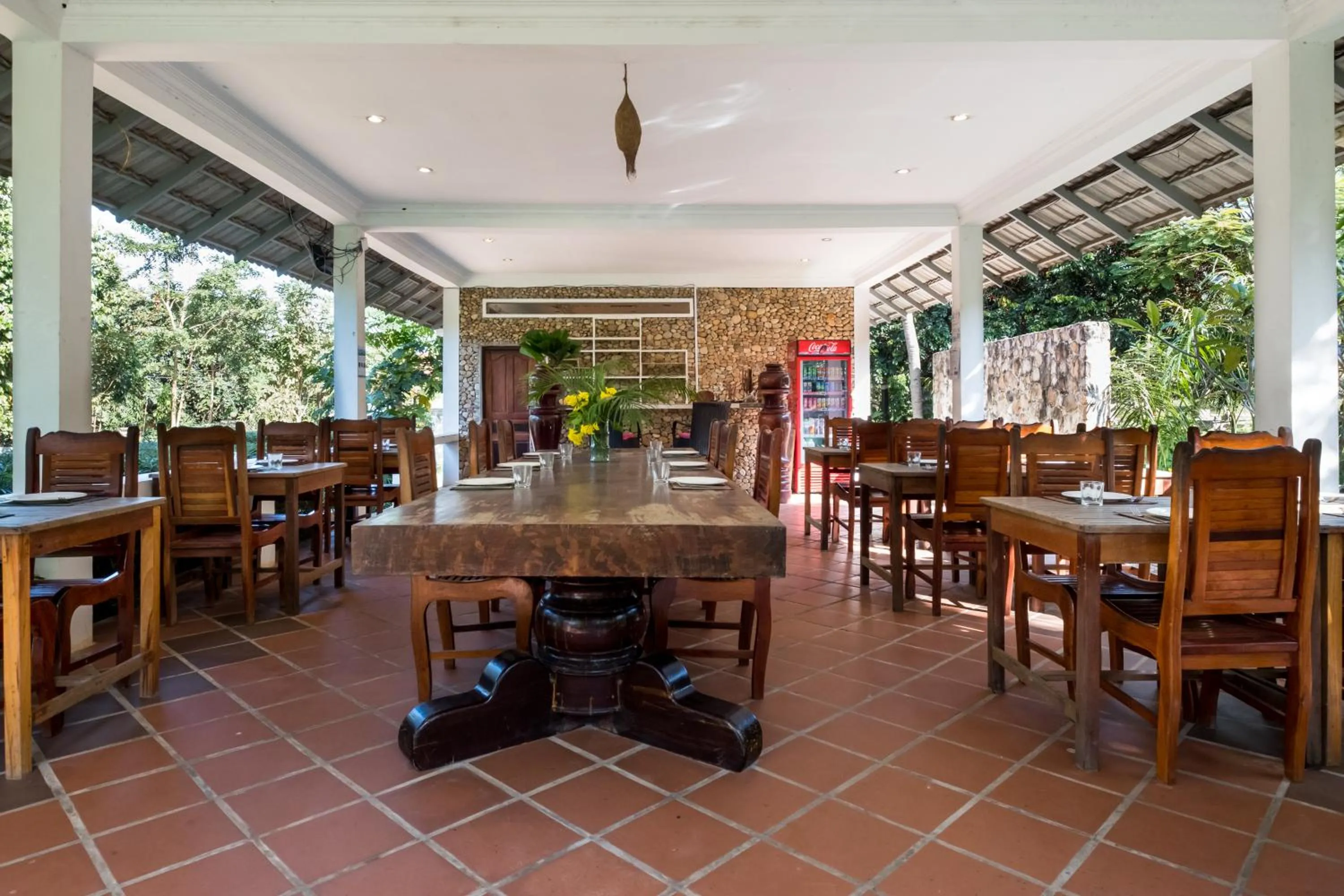 Restaurant/places to eat in Kep Bungalows