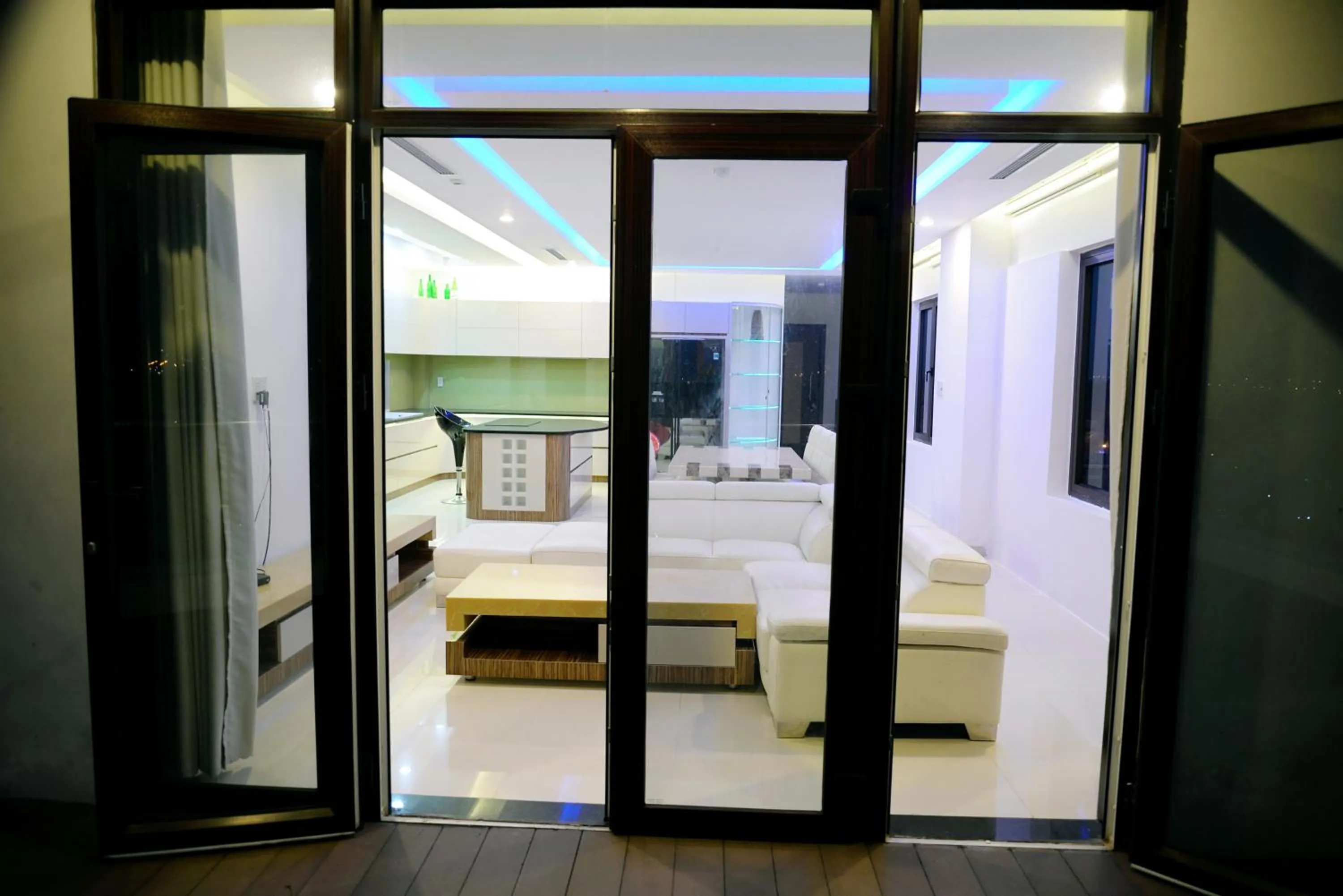 Bed in Night Sky Hotel