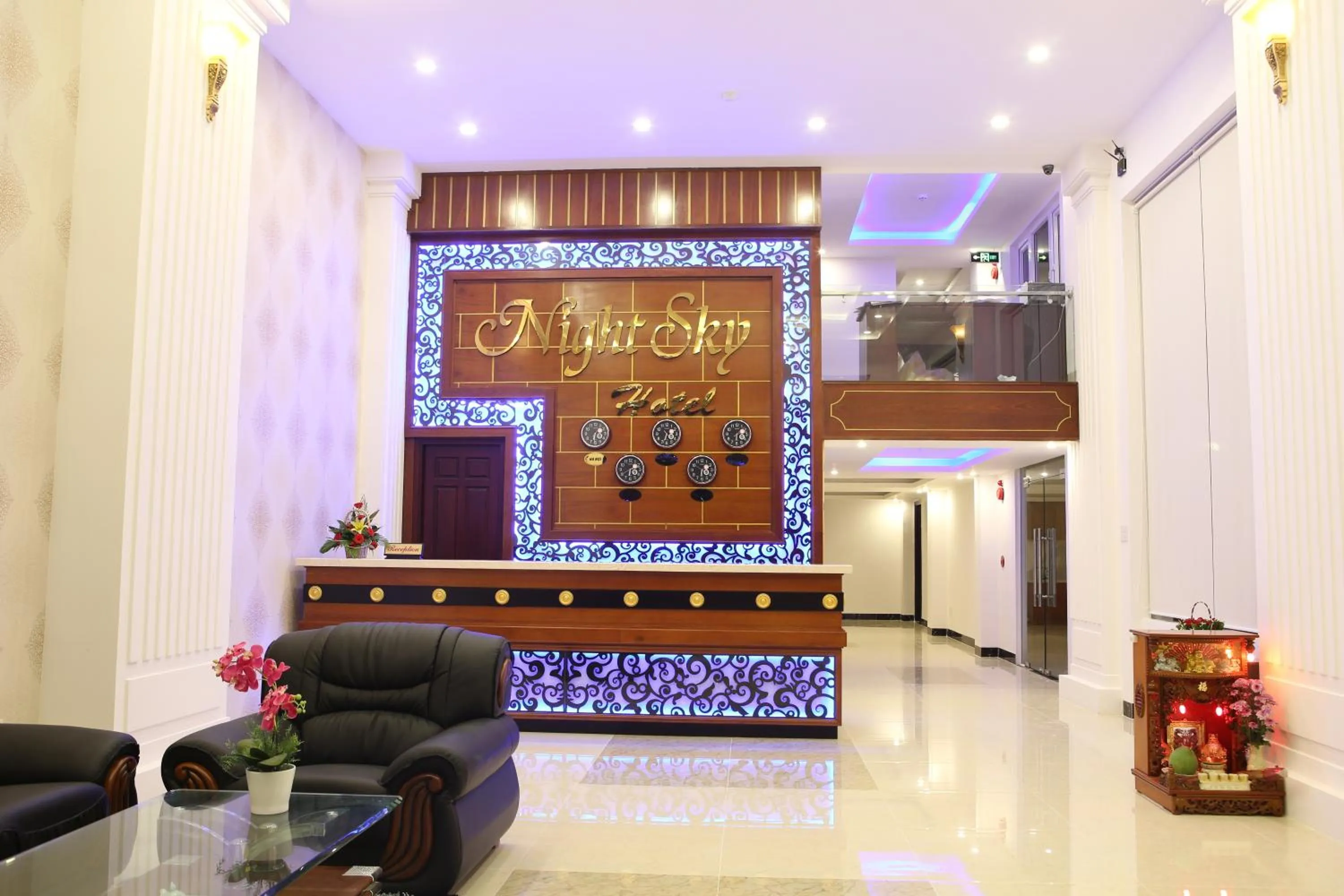 Lobby or reception in Night Sky Hotel