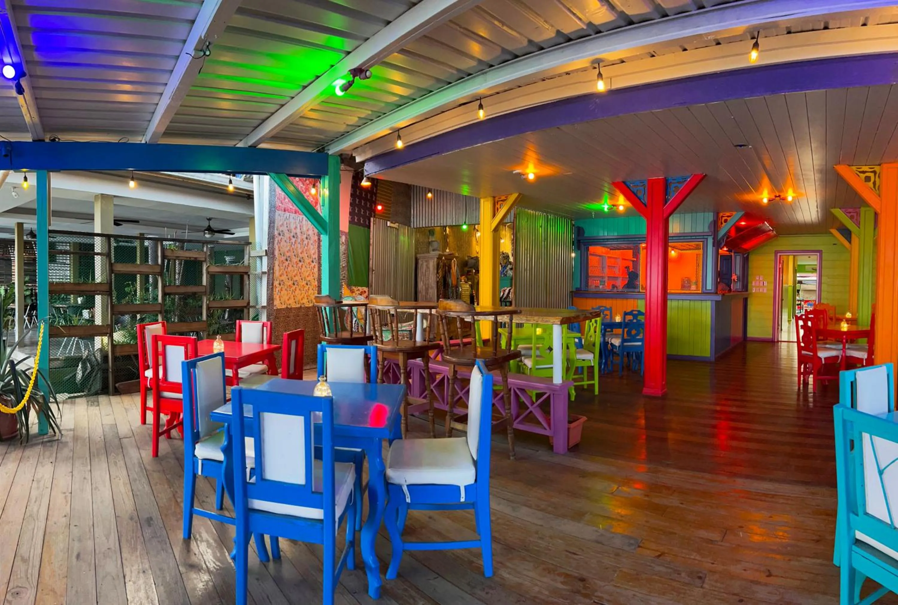 Restaurant/places to eat in Hotel Paraiso Caribeño