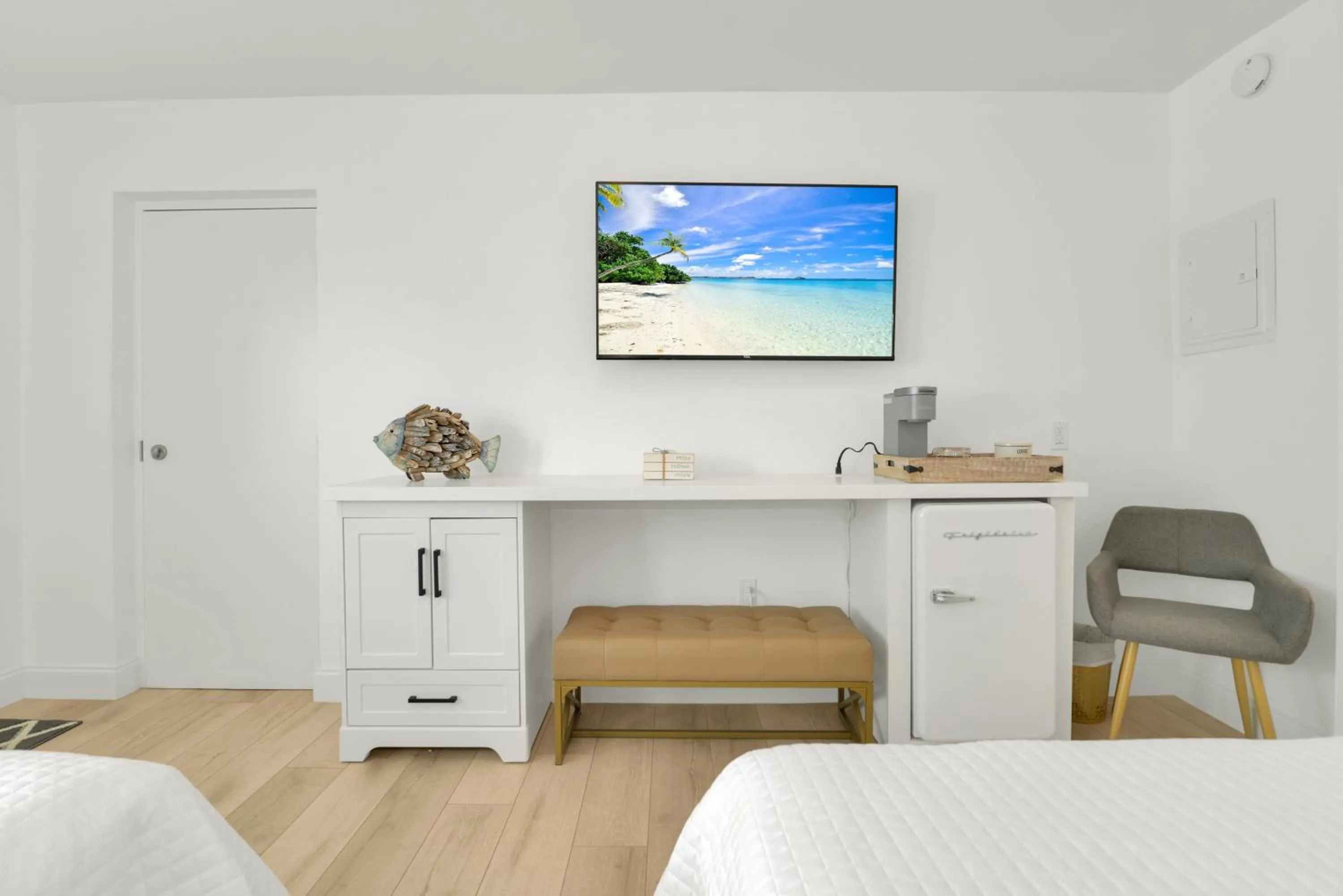 TV and multimedia, Bed in The Shores Hotel