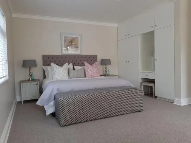 Photo of the whole room, Bed in Bollard Bay House