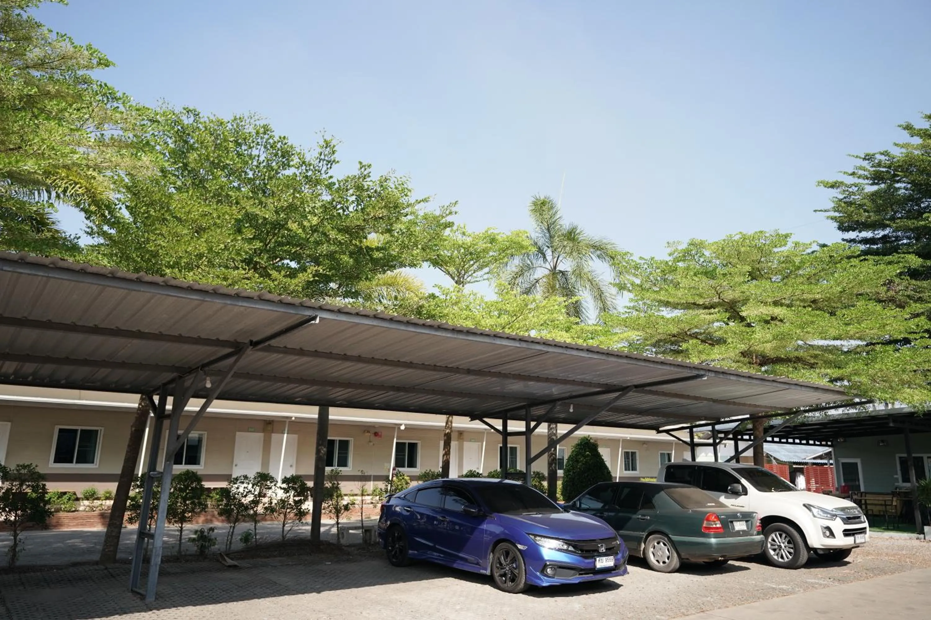 Property building in Baan Sabuy Jung