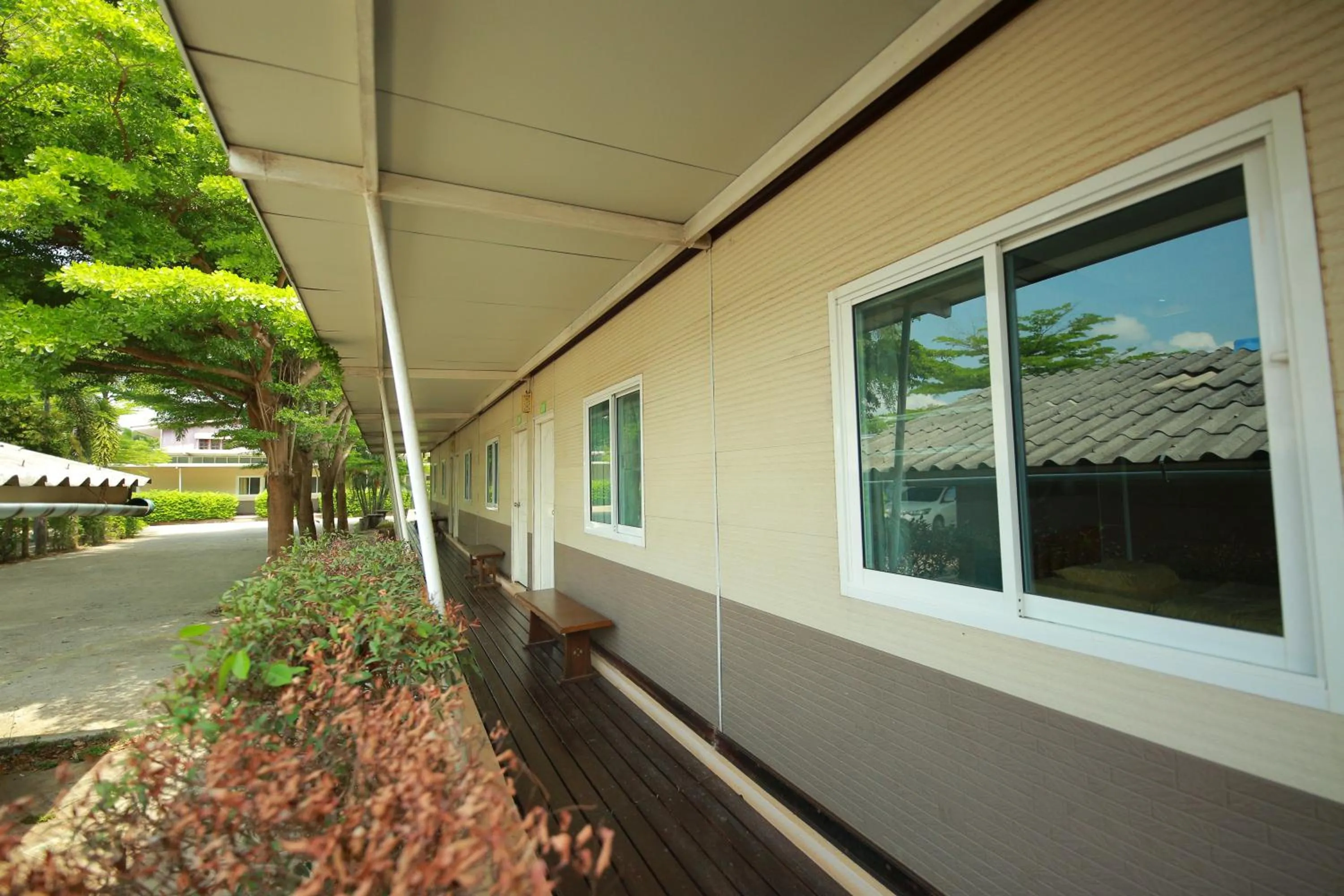 Property building in Baan Sabuy Jung