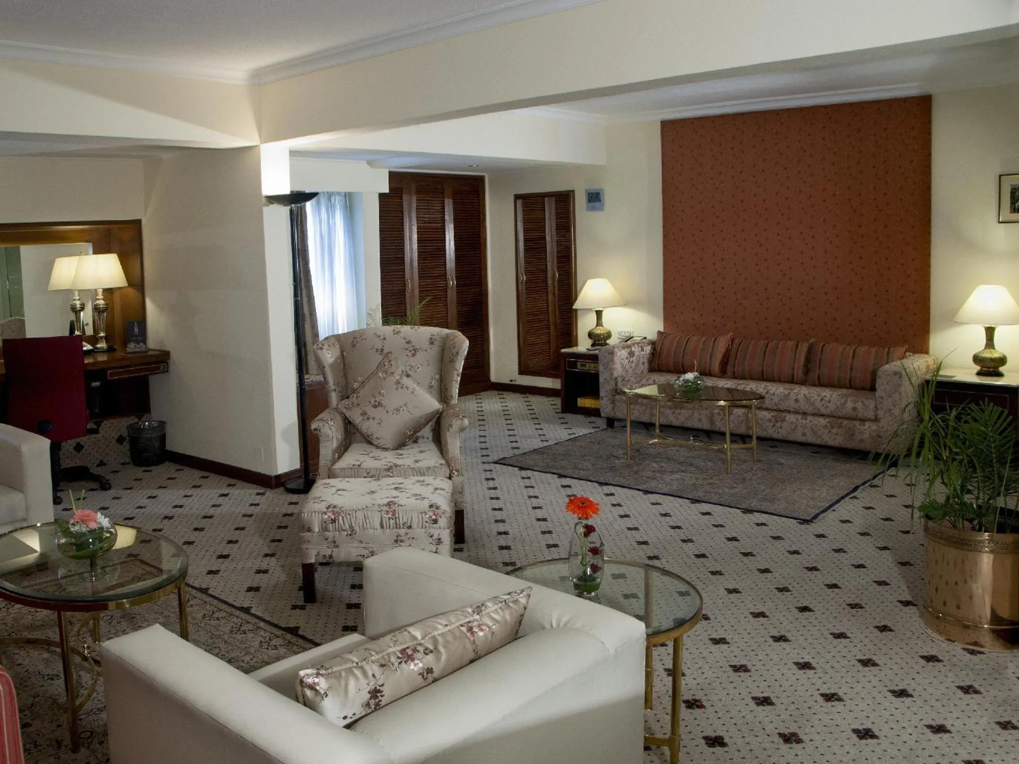 Living room in Avari Lahore Hotel