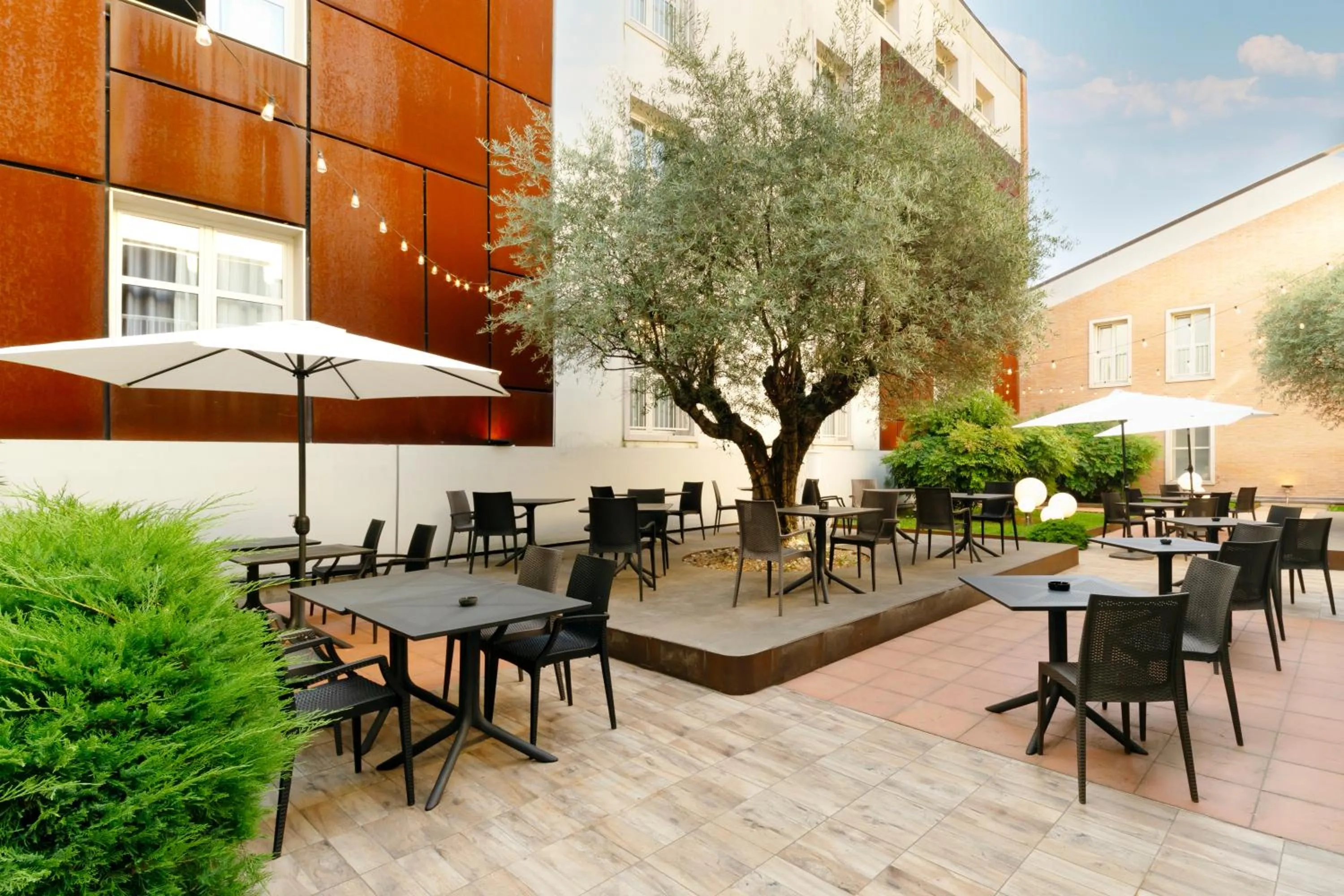 Garden in Admiral Park Hotel by Falco D'Oro Hotels