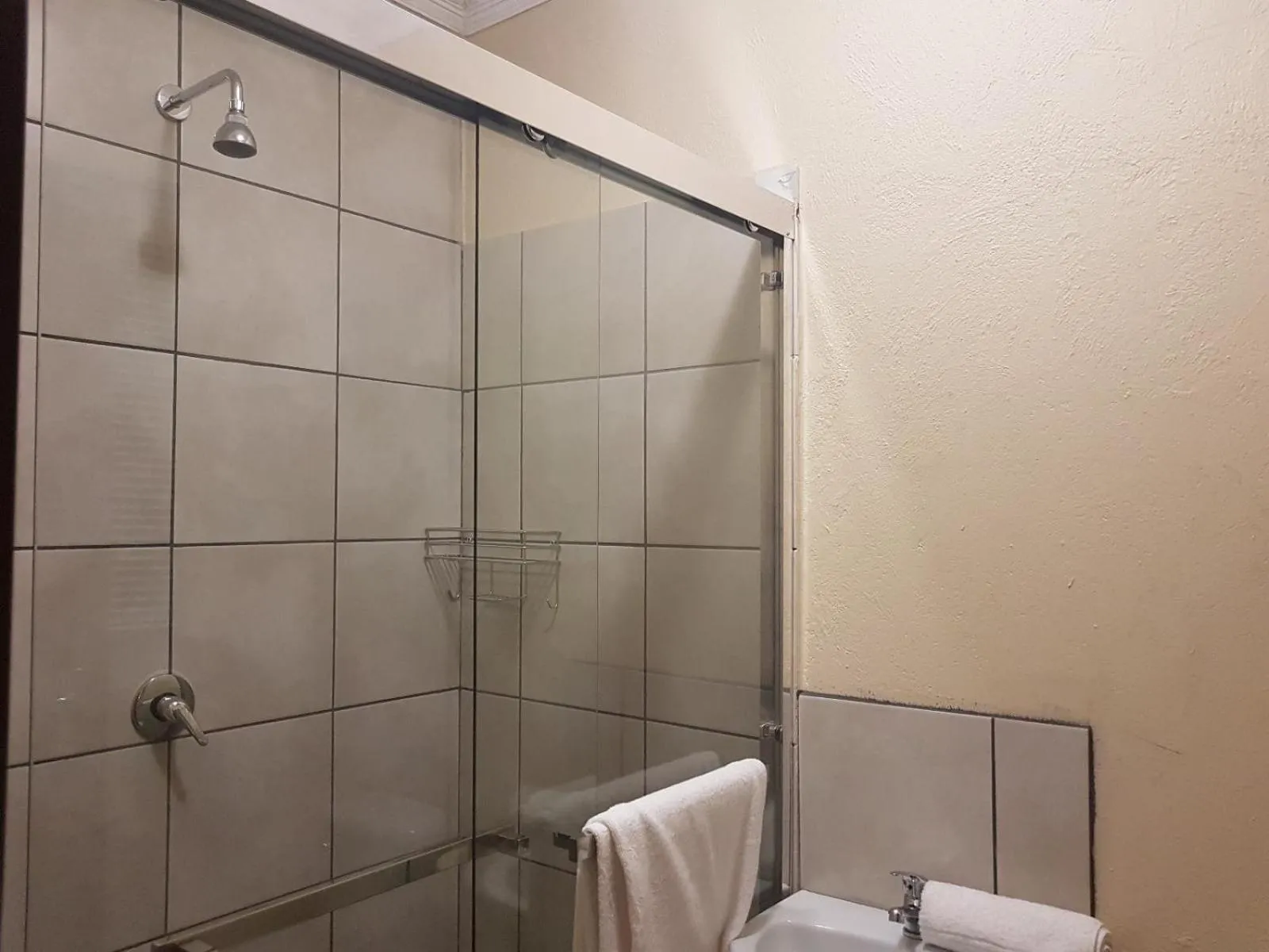 Shower in Sand River Cottages