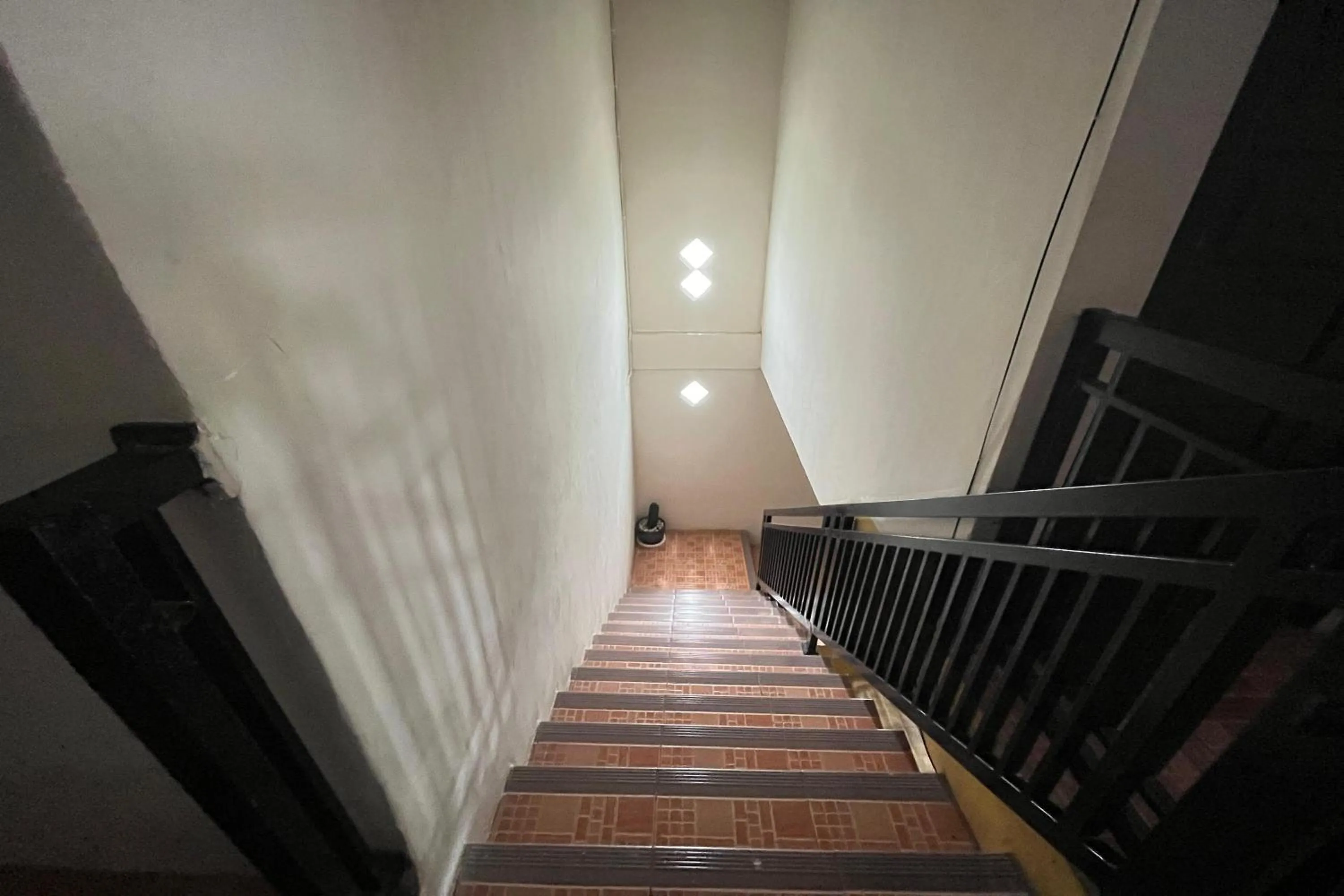 Decorative detail in Pondok Family