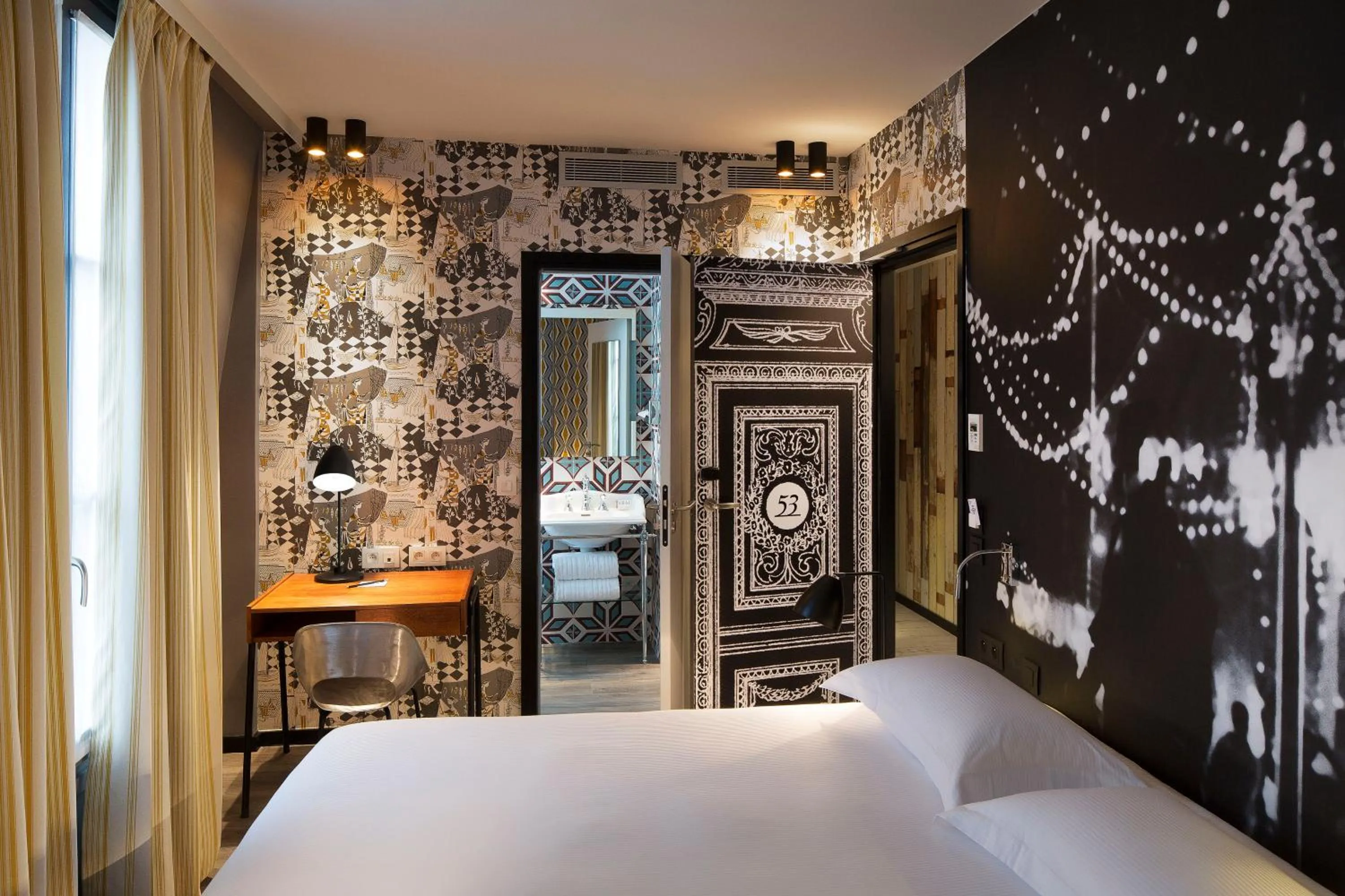 Day, Bed in Hotel L’Antoine