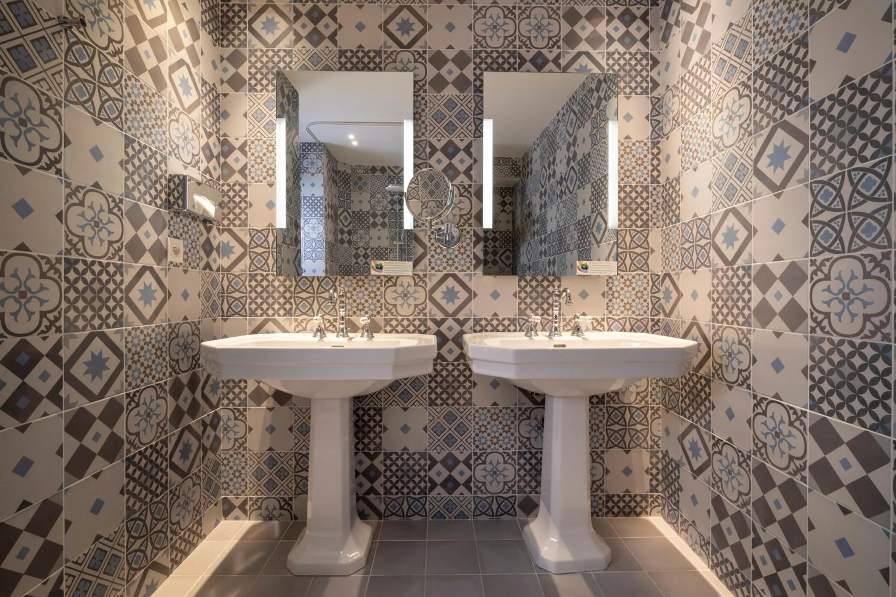 Shower in Hotel L’Antoine