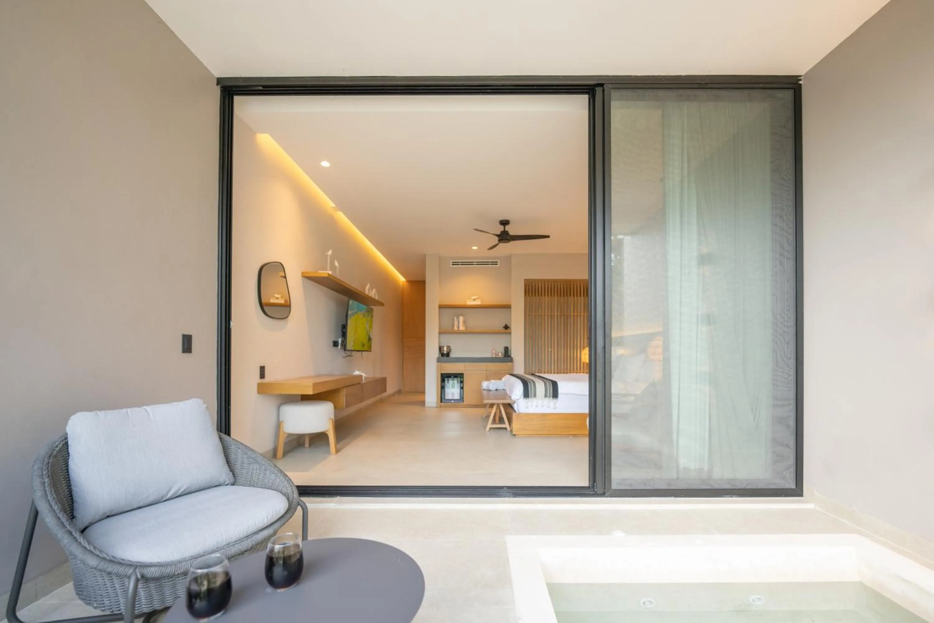 Balcony/Terrace, Bed in Amaranto Bacalar Hotel Boutique