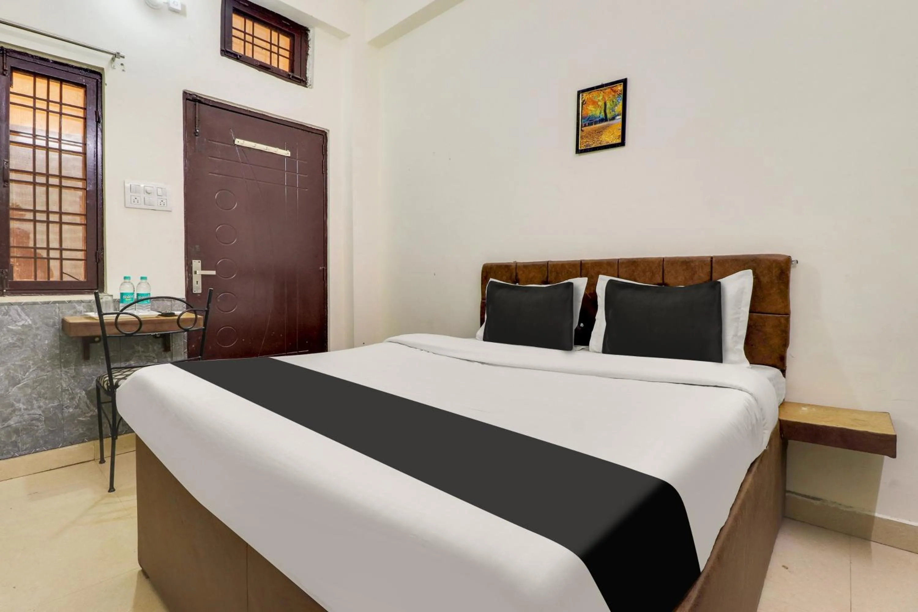 Bedroom, Bed in Hotel O Second Home Residency