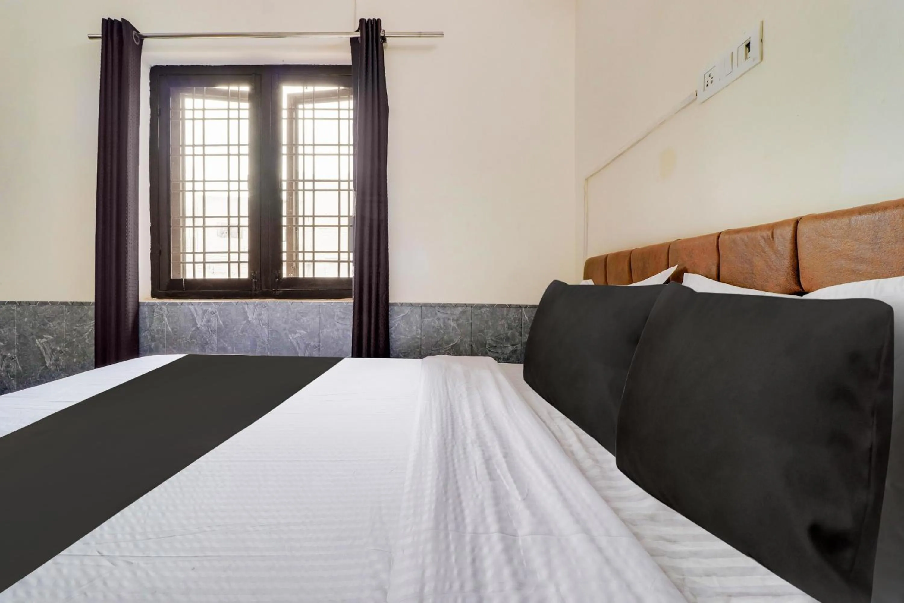 Bedroom, Bed in Hotel O Second Home Residency