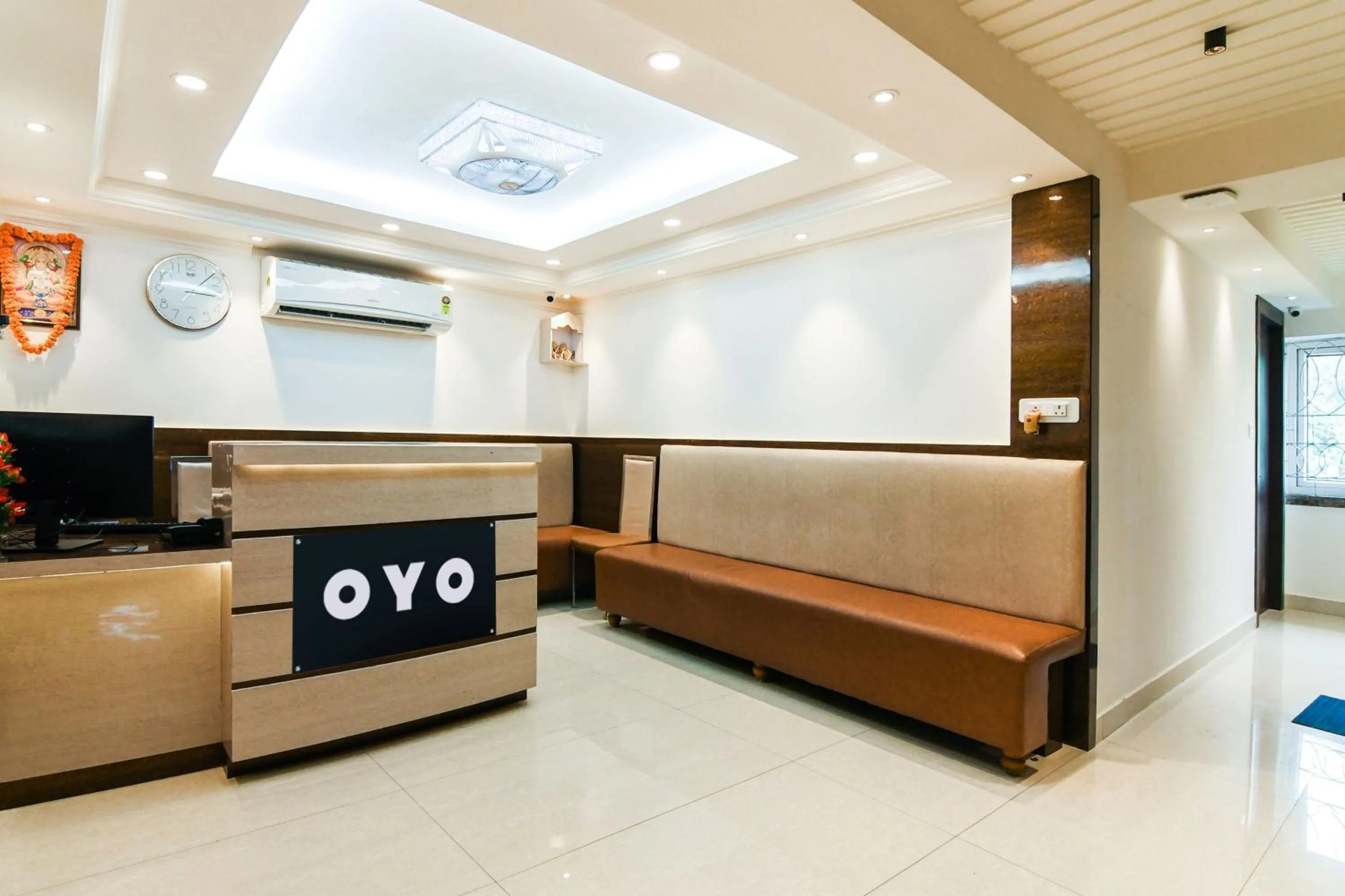 Lobby or reception in Super Hotel O Eminent Hotel
