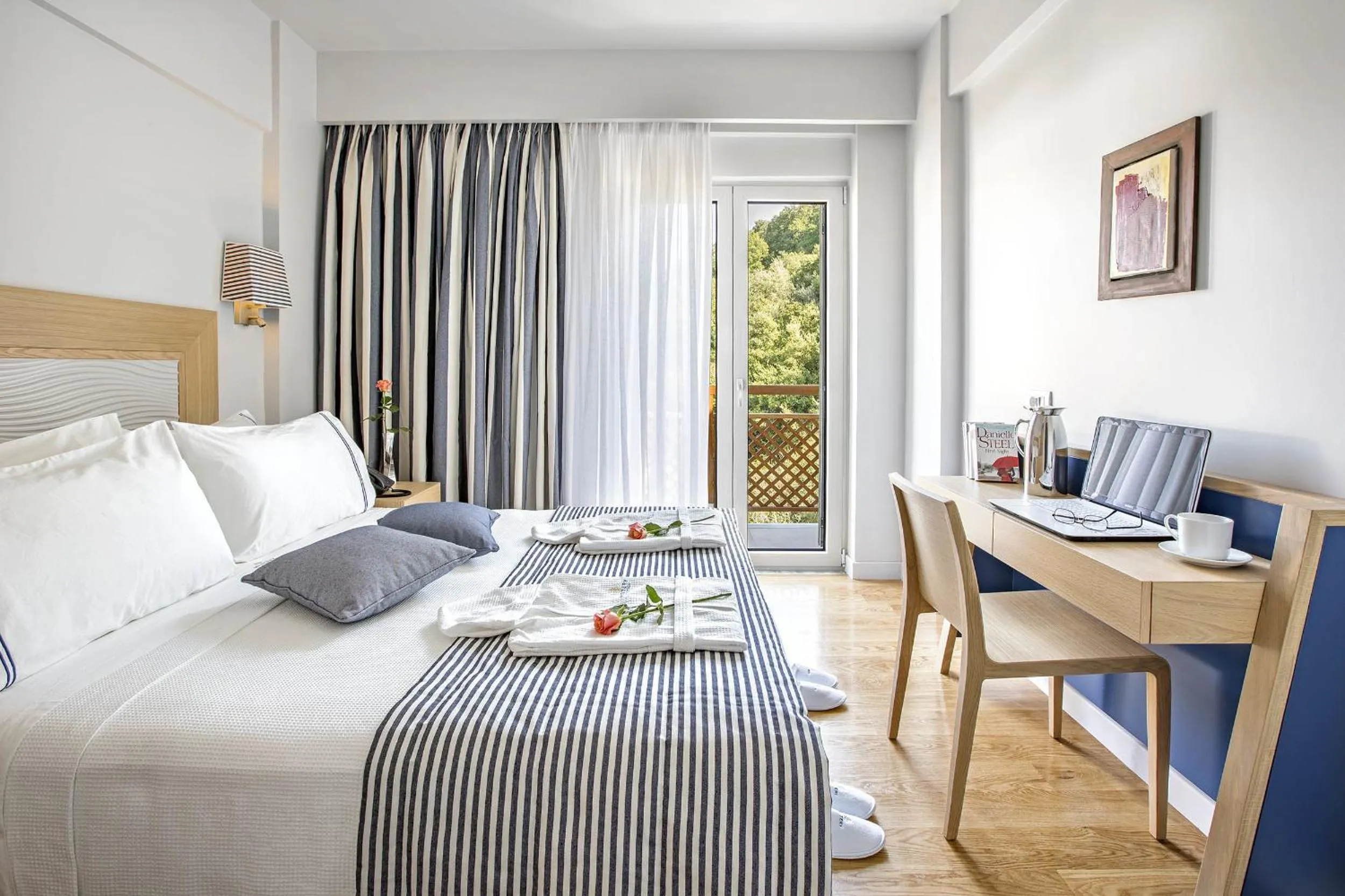 Bedroom, Bed in Mystery Skiathos Luxury Residence