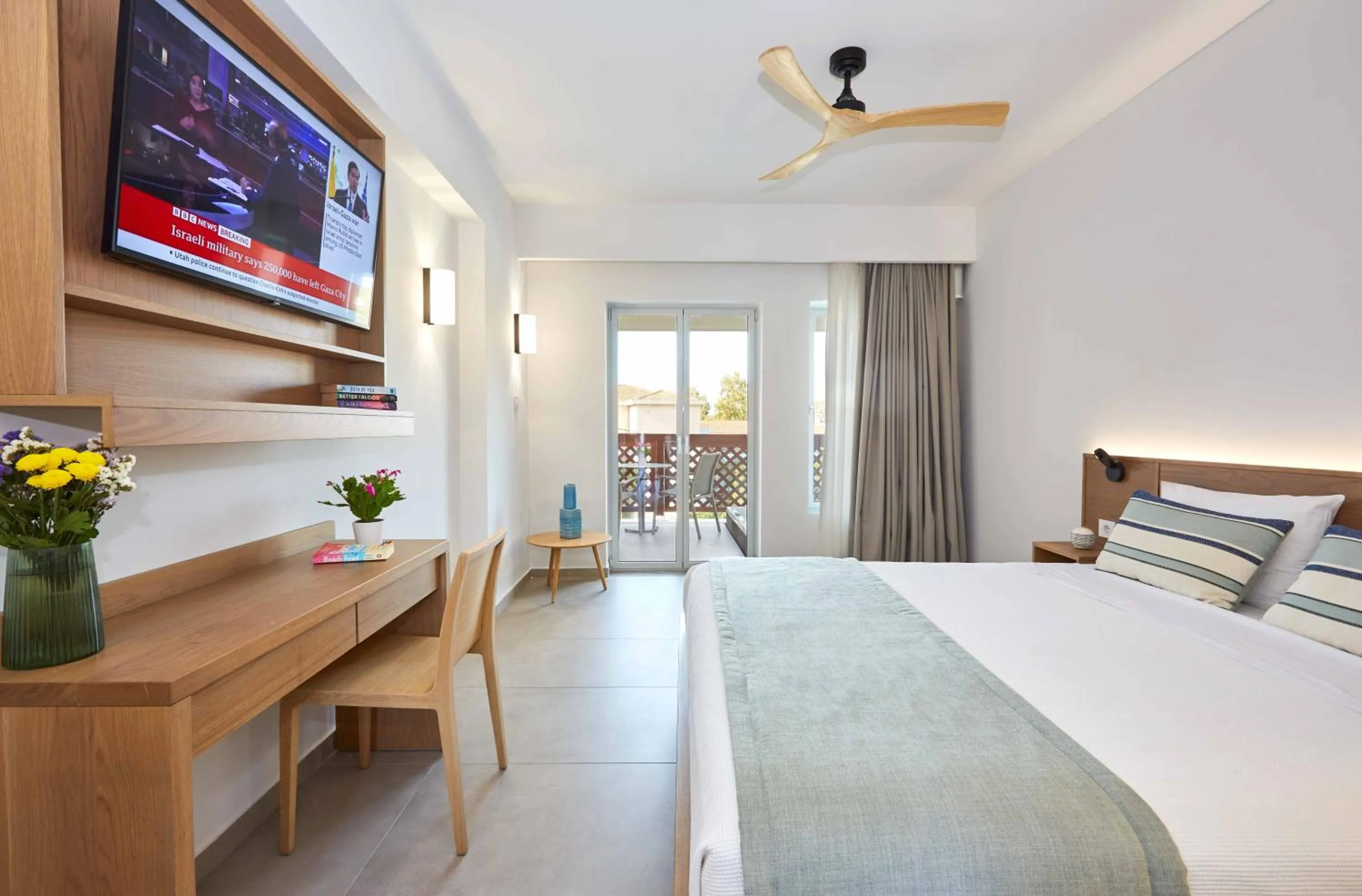 Hot Tub, Bed in Mystery Skiathos Luxury Residence