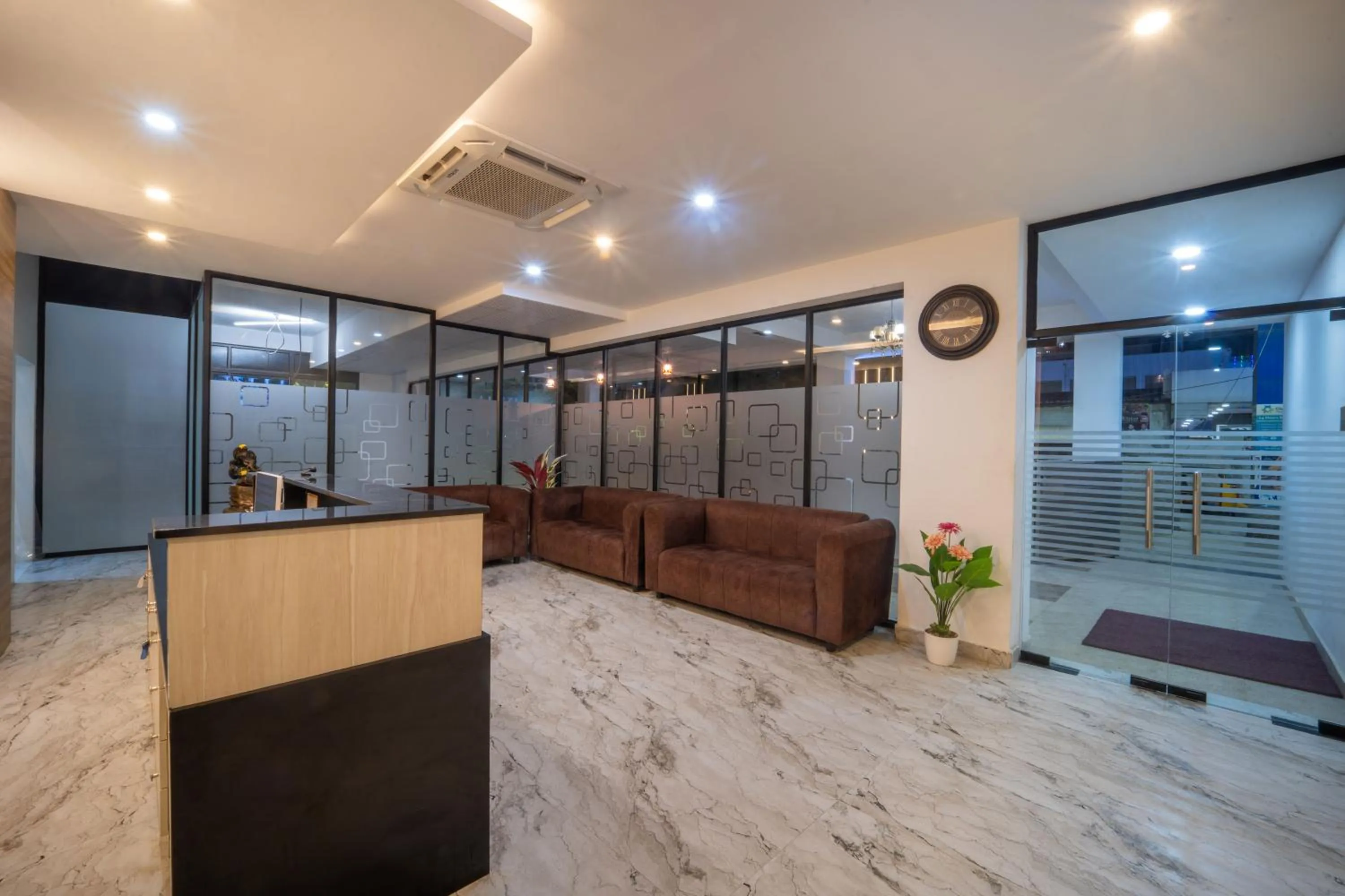 Lobby or reception in VR Paradise - Near SIPCOT Chennai OMR