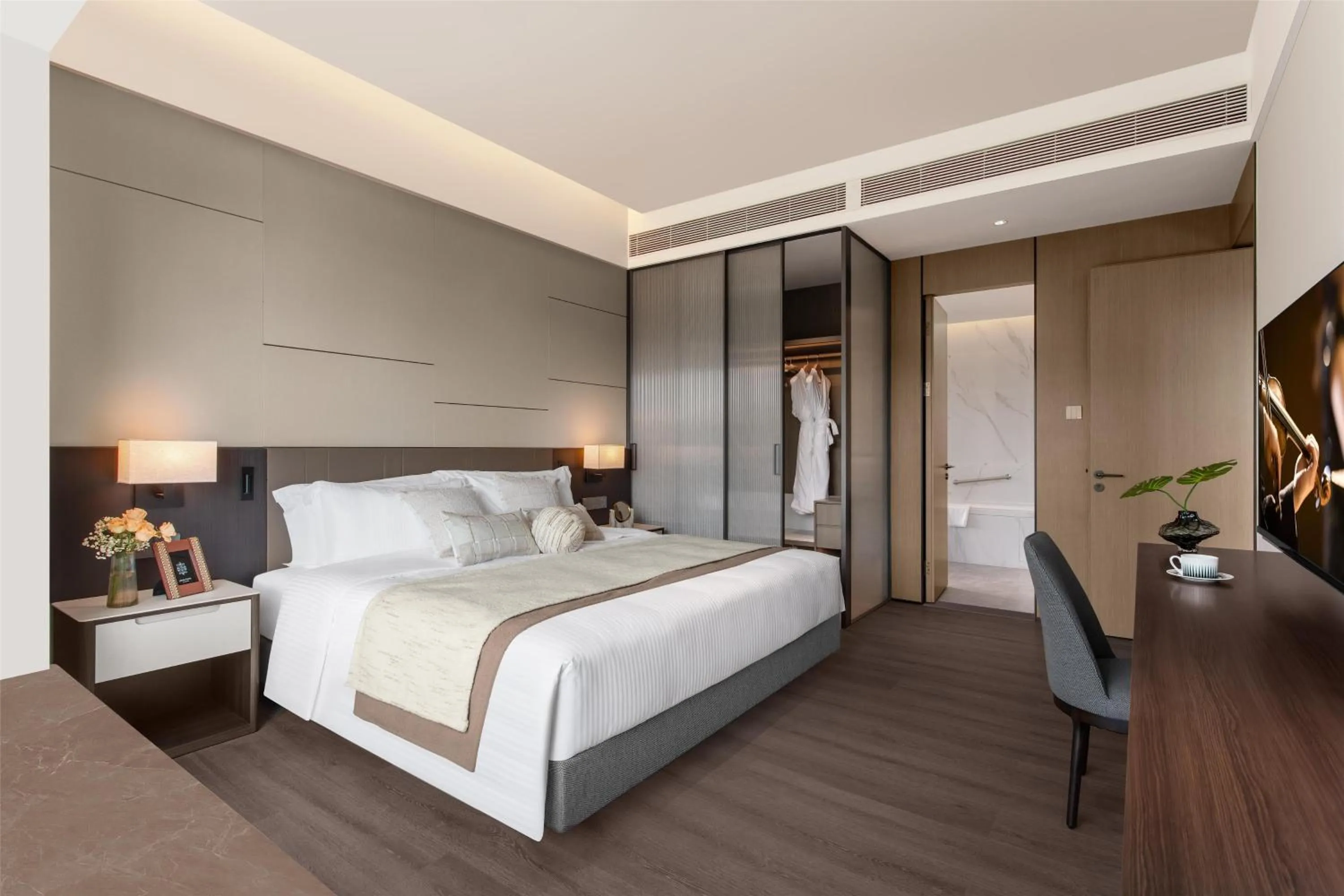 Bedroom, Bed in Ascott Fengyishan Shenzhen