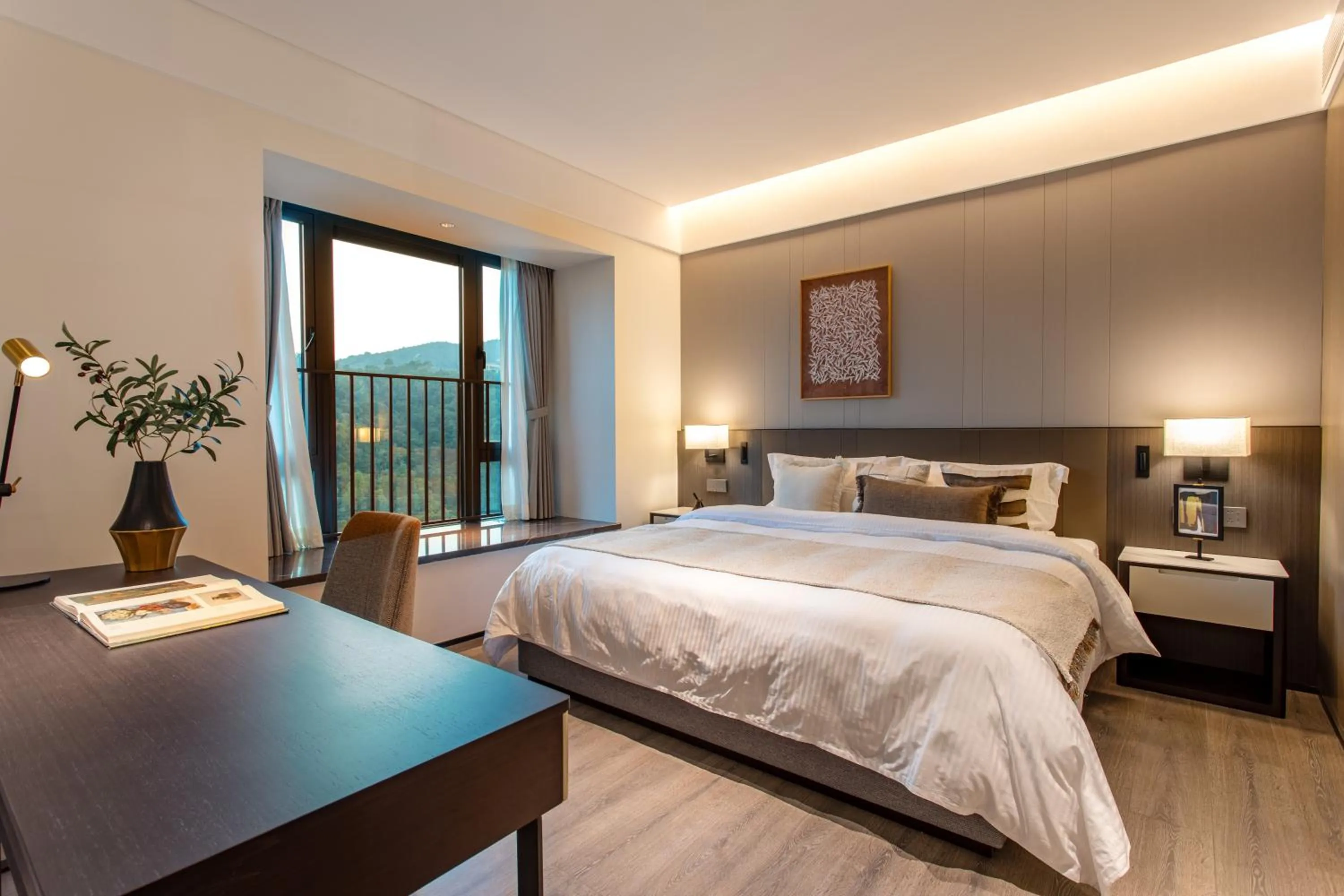 Bed in Ascott Fengyishan Shenzhen
