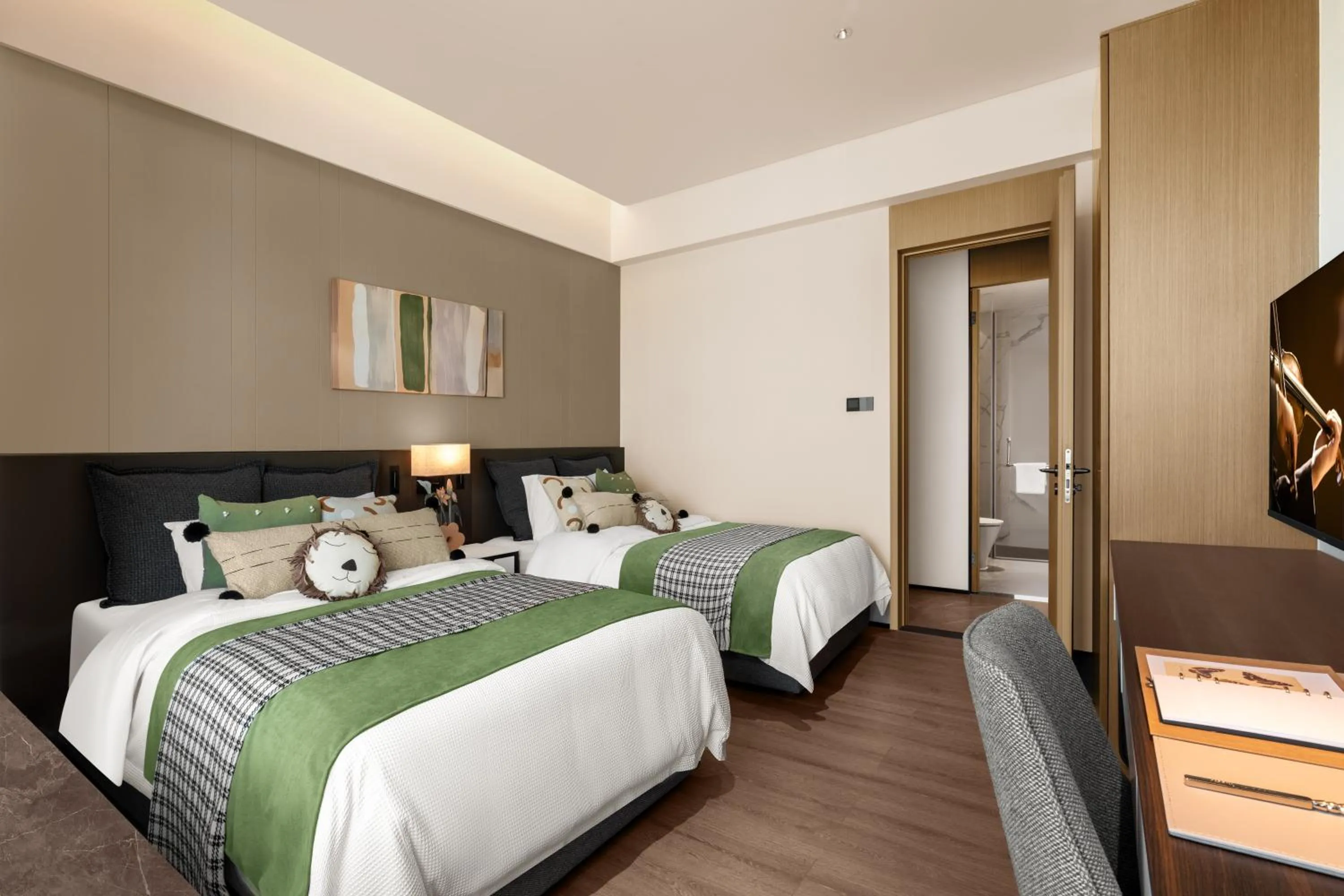 Bed in Ascott Fengyishan Shenzhen