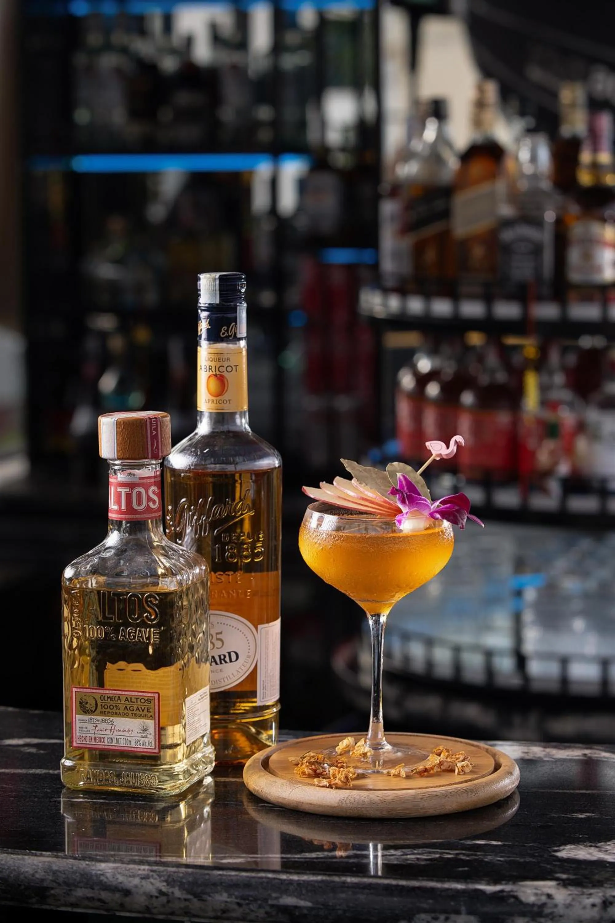 Lounge or bar in Le Premier Hotel & Rooftop Bar