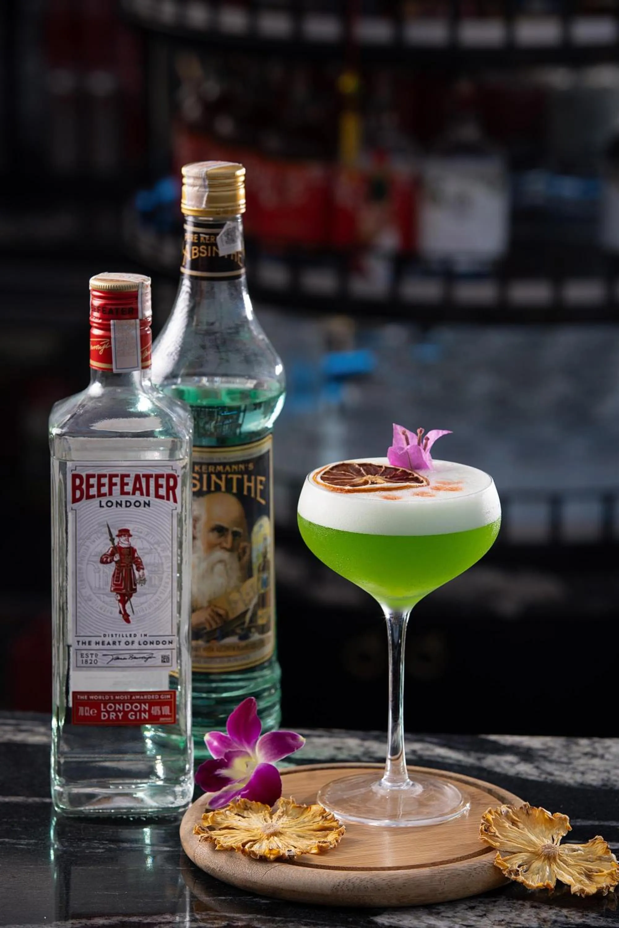 Lounge or bar in Le Premier Hotel & Rooftop Bar