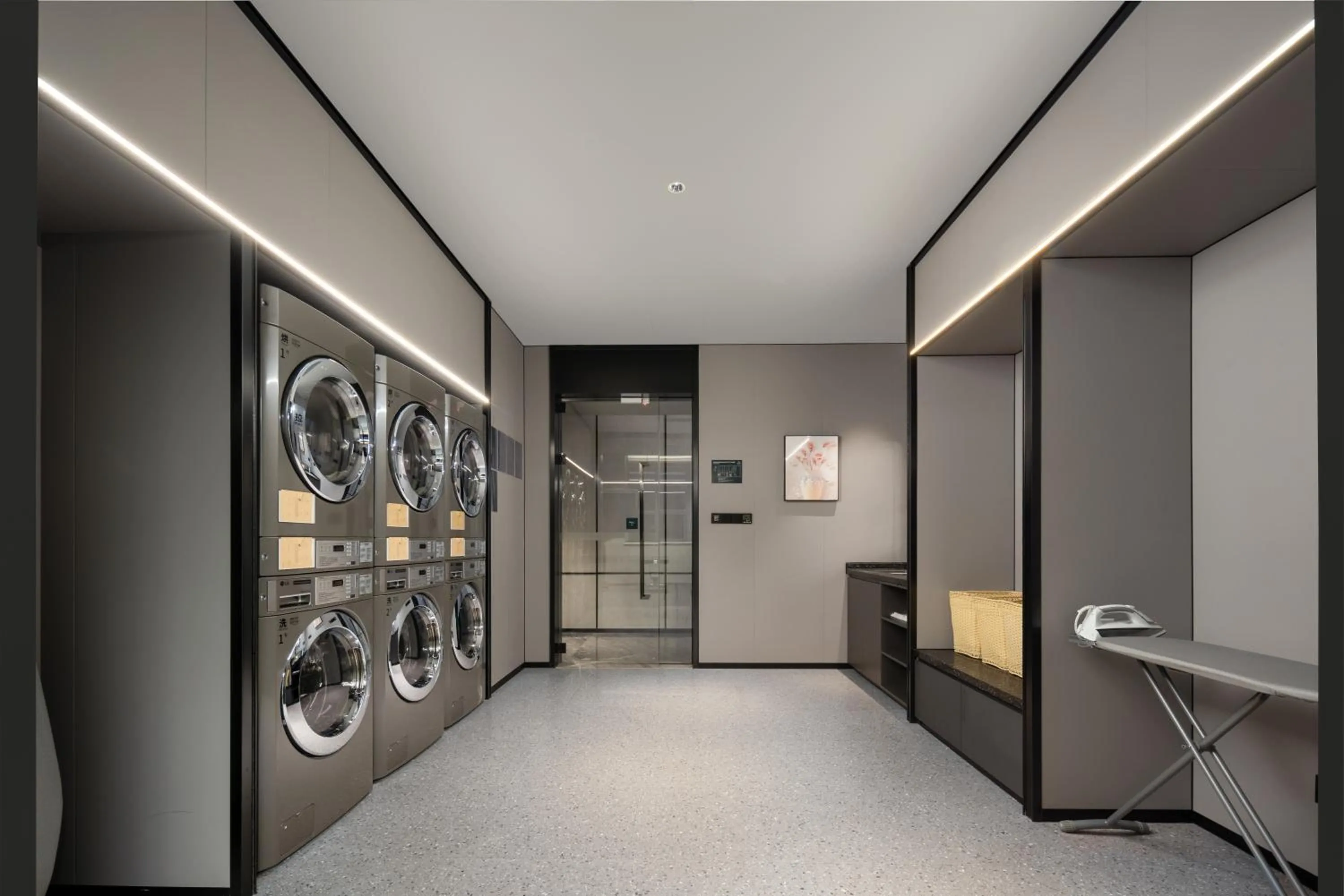 Atour Hotel Dongguan Huangjiang Xingguang Road