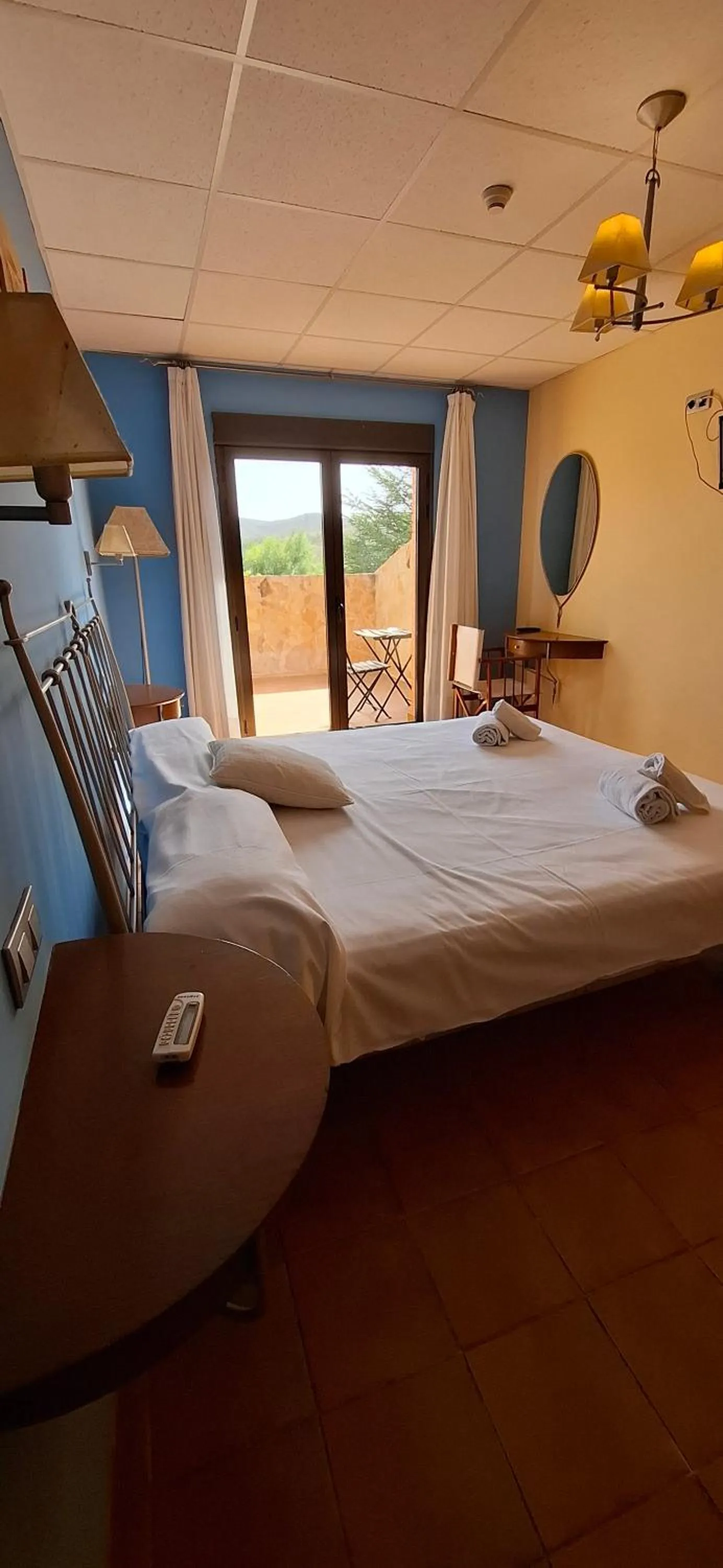 Photo of the whole room, Bed in Hotel Villa de Estercuel
