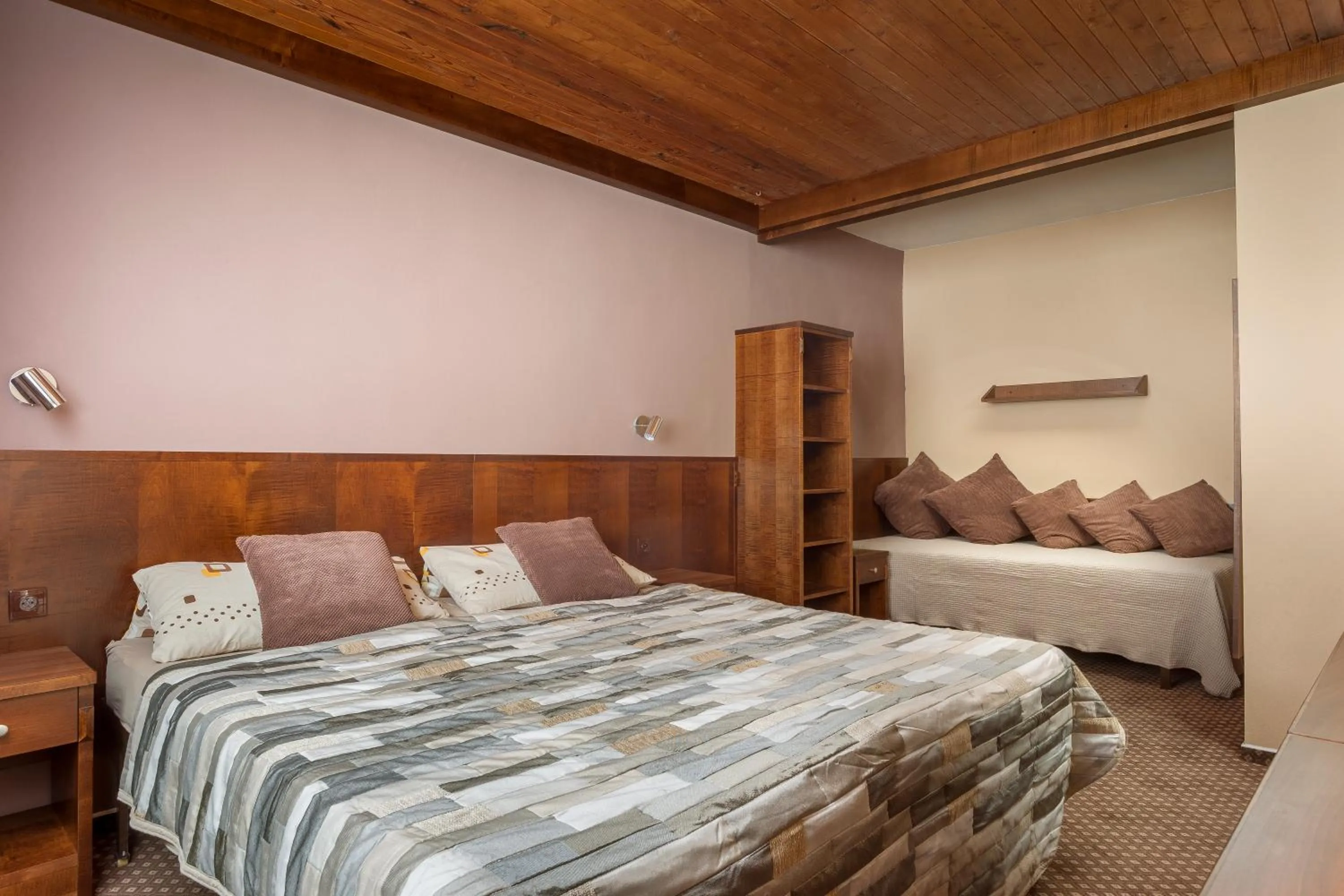 Bed in Hotel Tetřeví Boudy