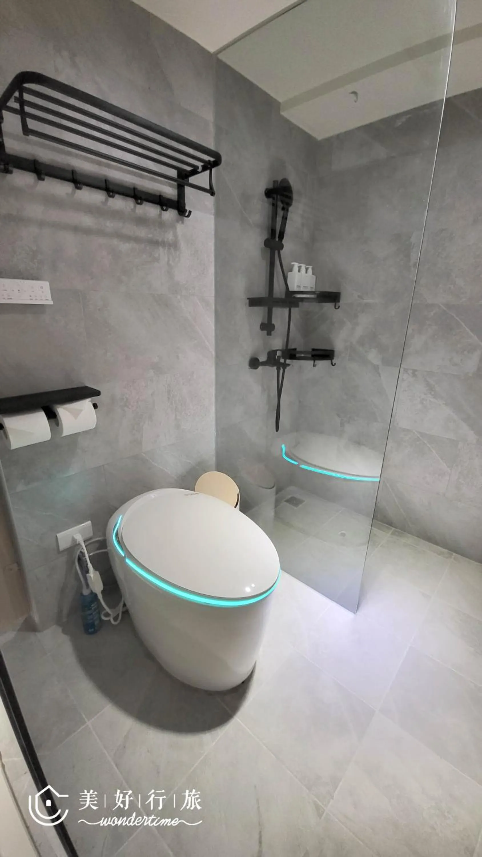 Shower in Wondertime Taipei Station - Hankou Ladies Hostel