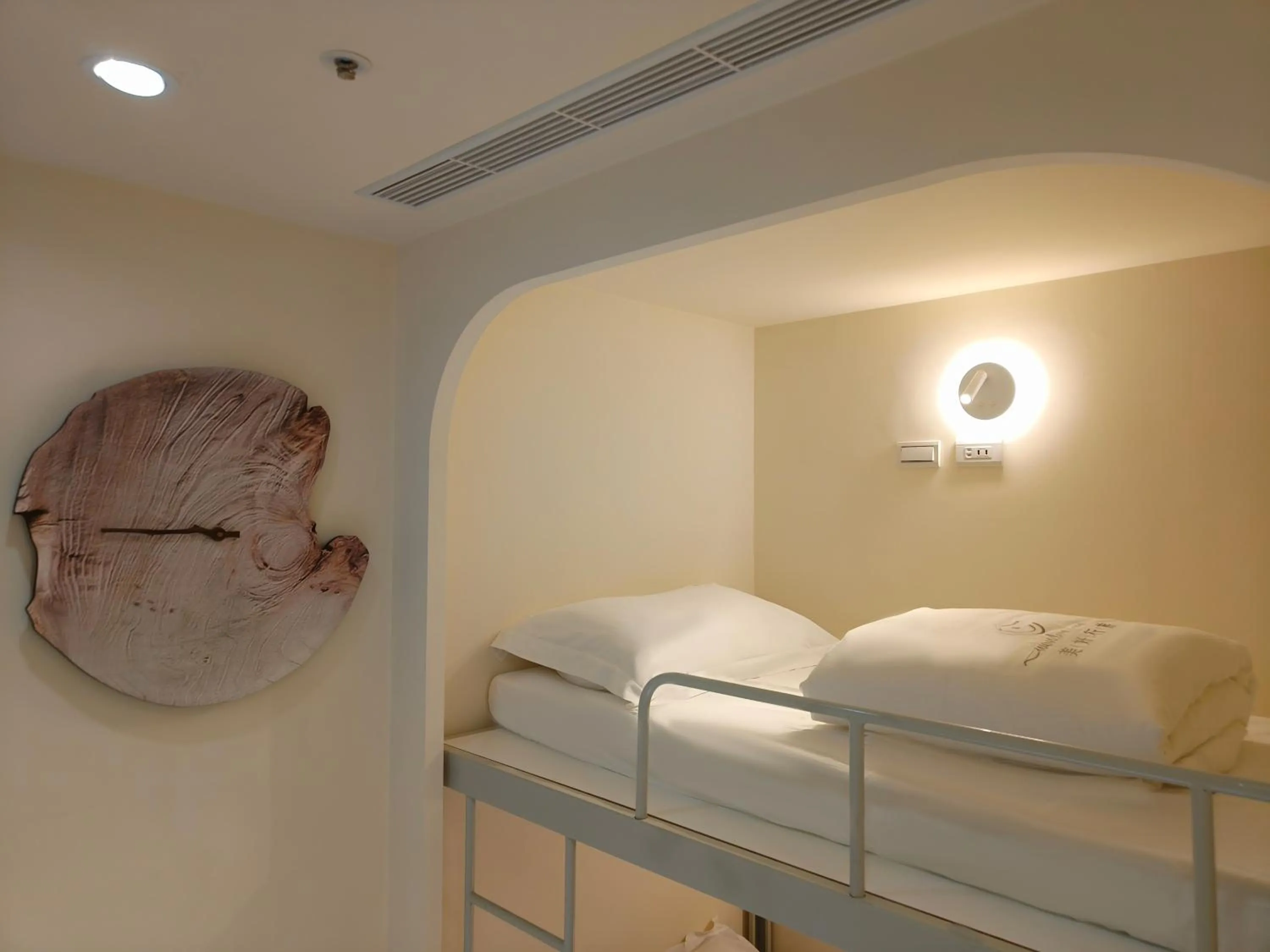 Bed in Wondertime Taipei Station - Hankou Ladies Hostel