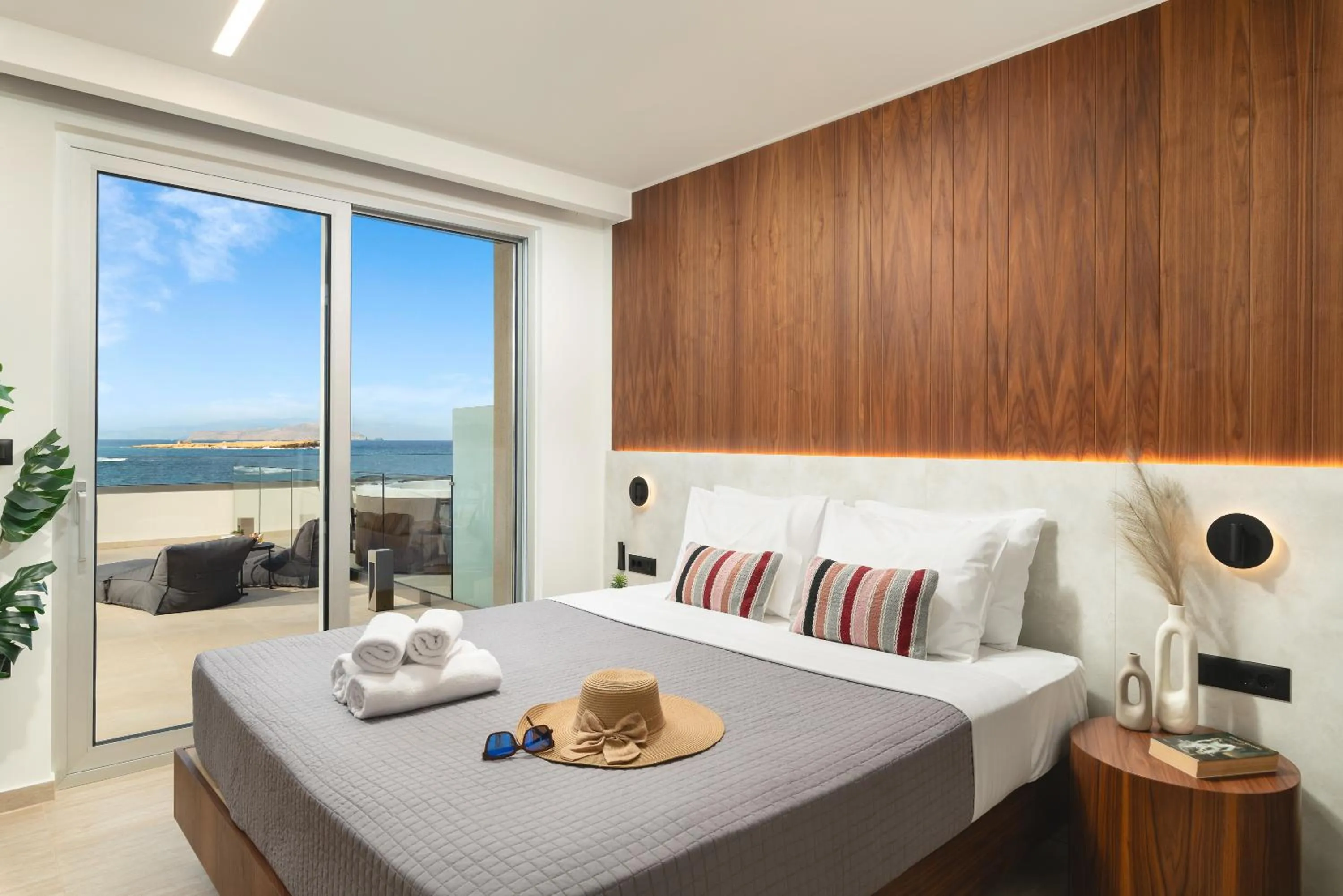 Bed in Elia Sea Suites