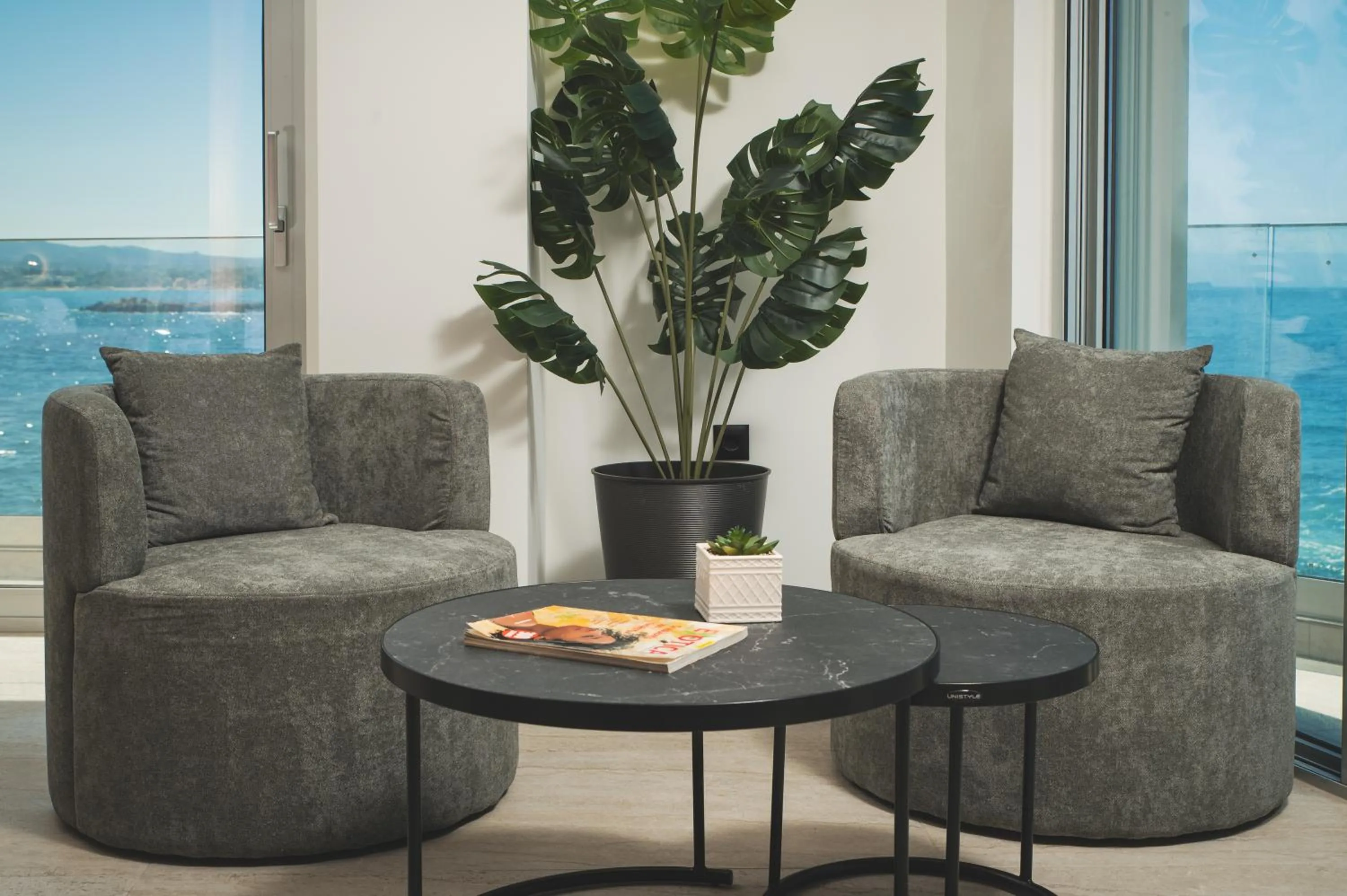 Living room in Elia Sea Suites