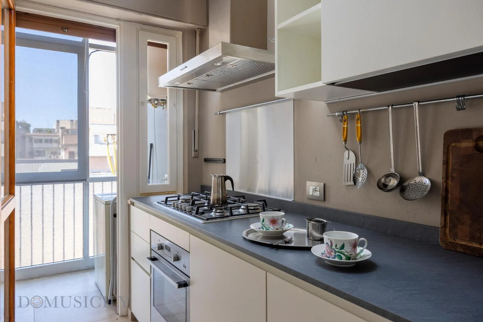 Edward Apartment by DomuSicily