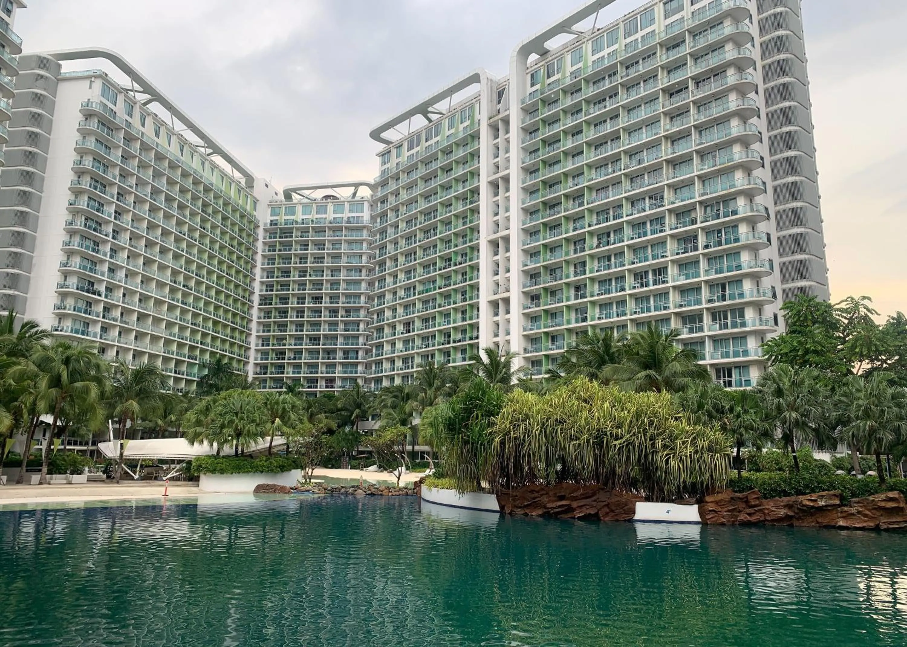 Property building in Budget Suite Paranaque