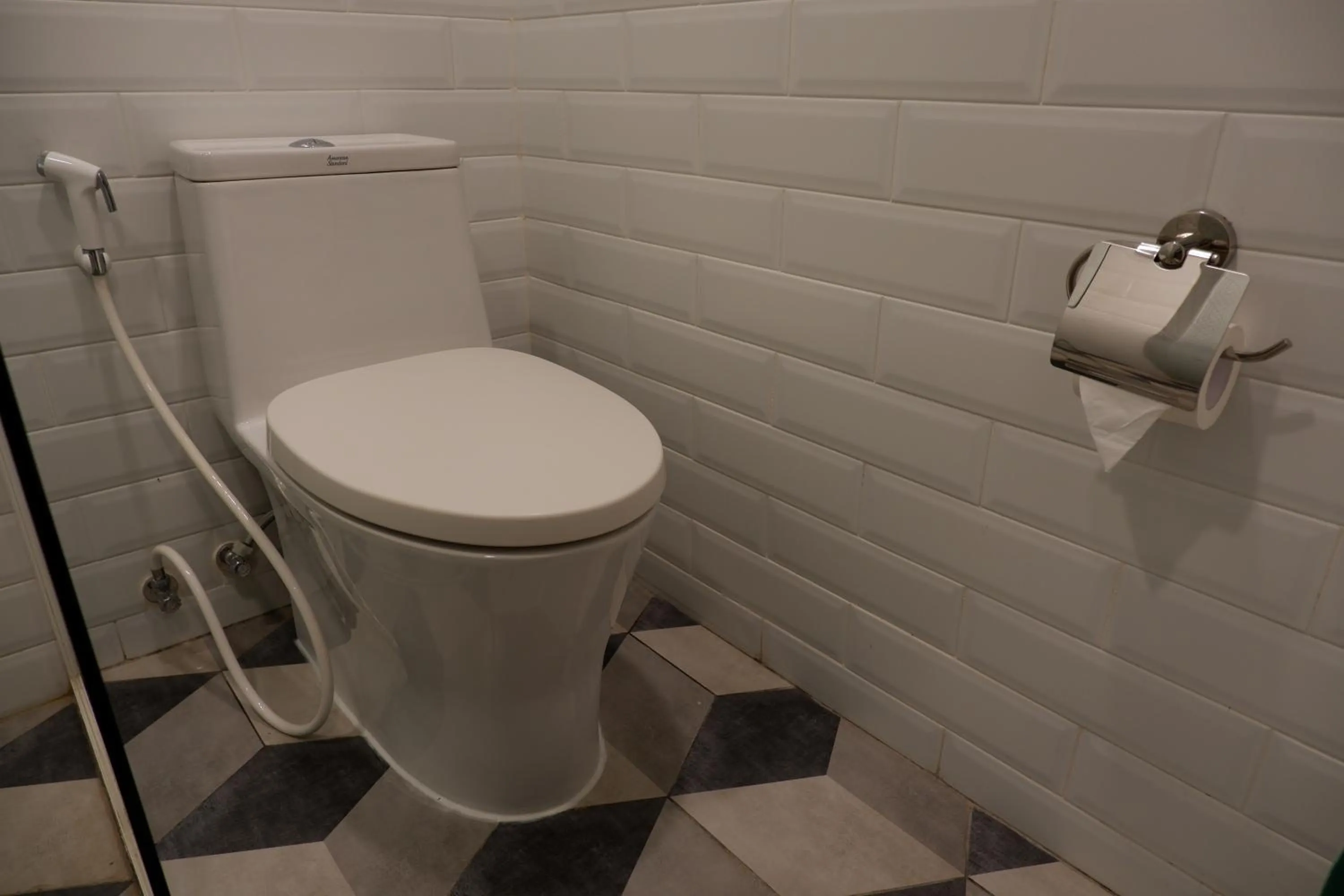 Toilet in Patra Malioboro Hotel