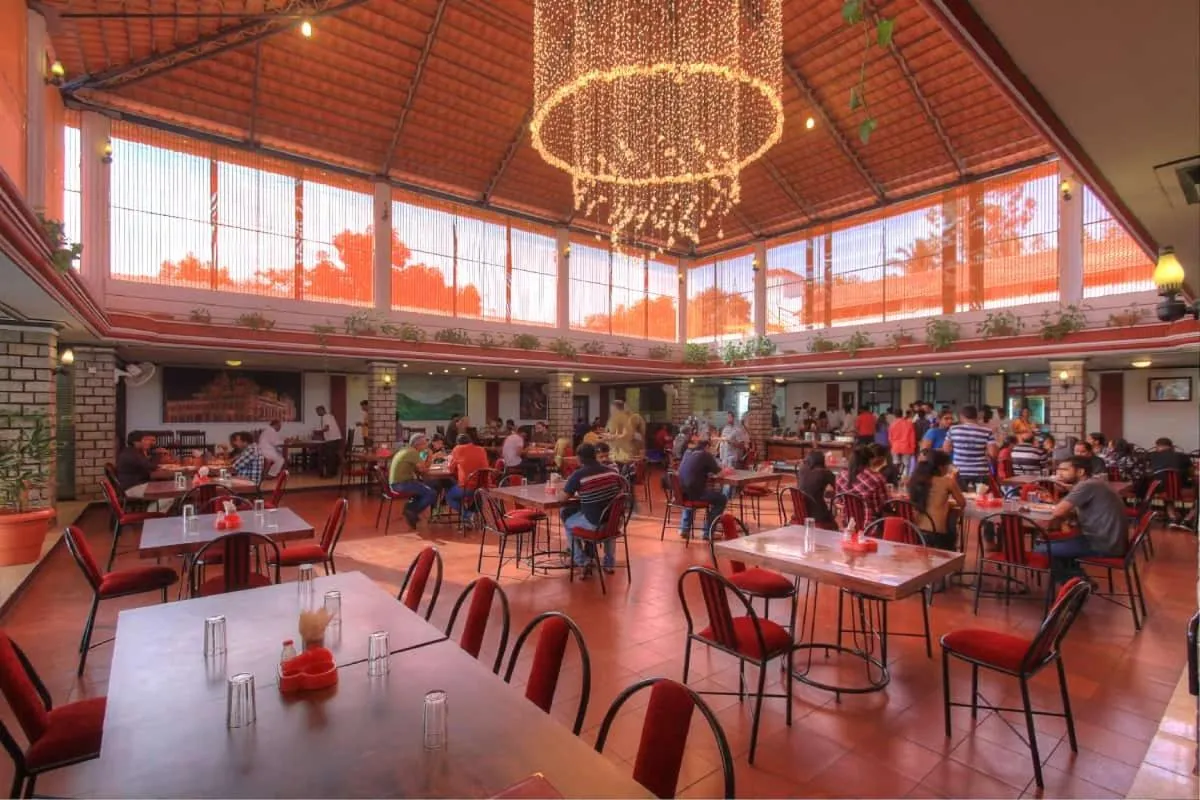 Restaurant/places to eat in Heritage Shelters Resort