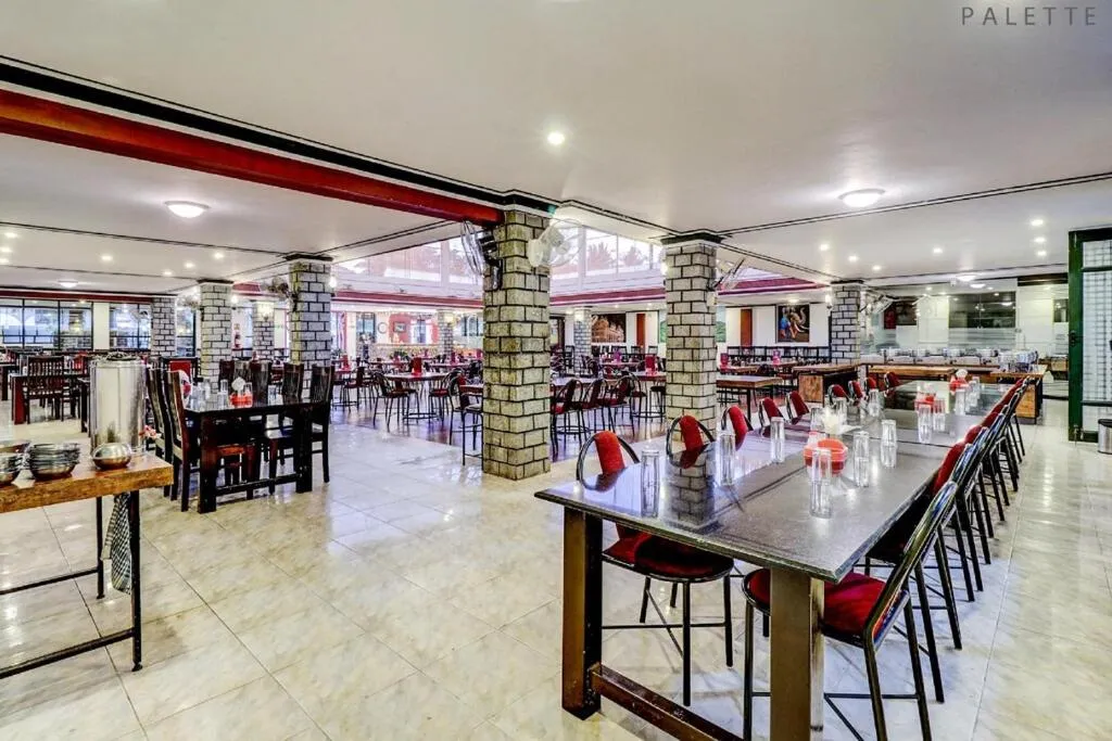 Restaurant/places to eat in Heritage Shelters Resort