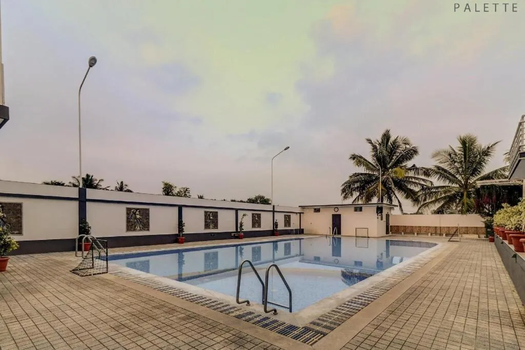 Swimming pool in Heritage Shelters Resort