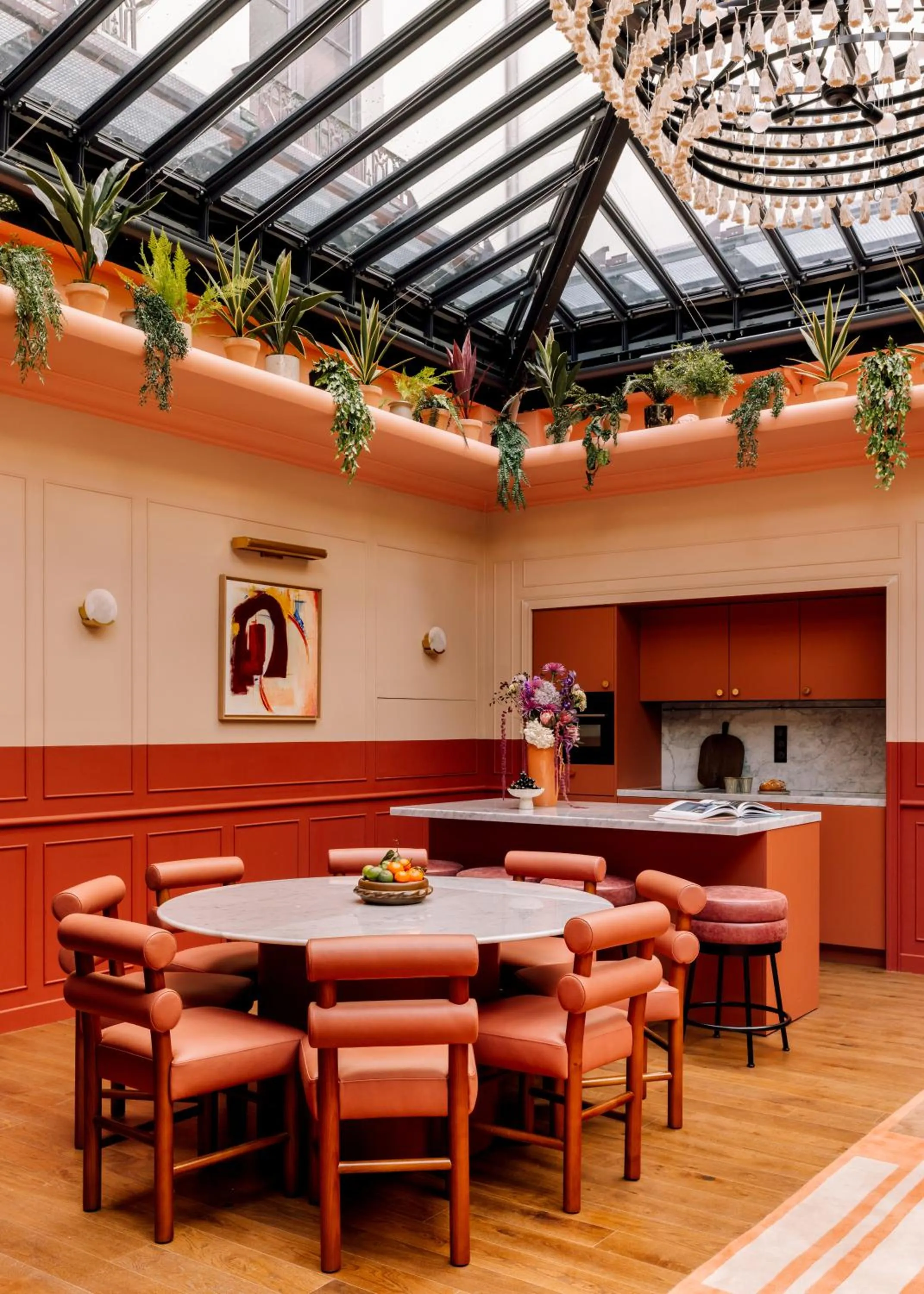 Living room in Le Jardin de Verre by Locke