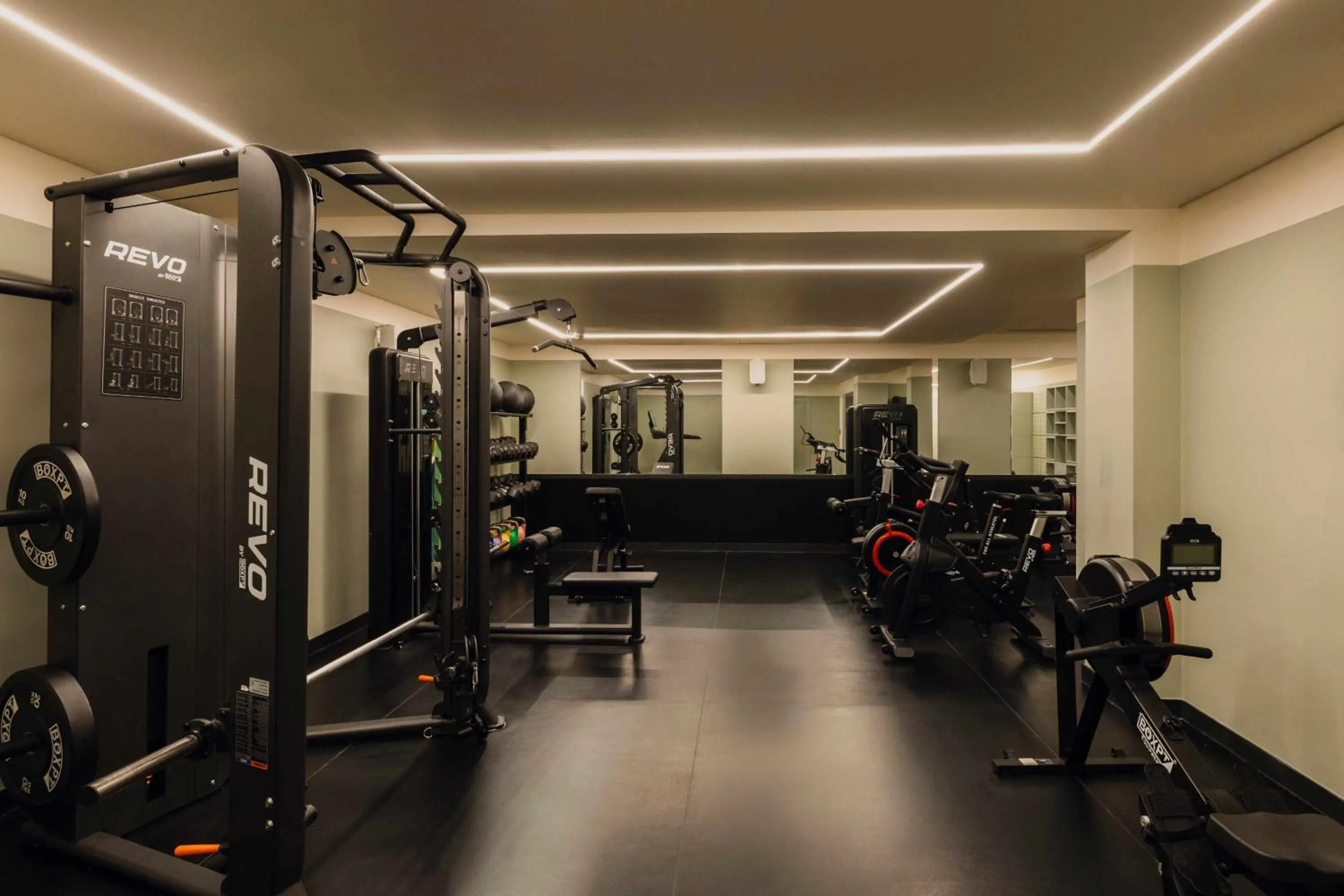 Fitness centre/facilities in Le Jardin de Verre by Locke