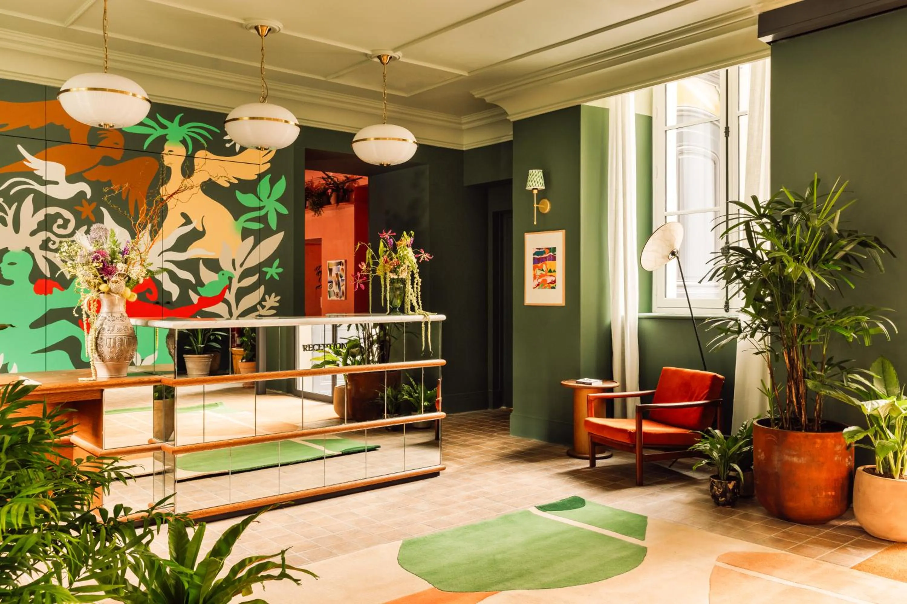 Lobby or reception in Le Jardin de Verre by Locke