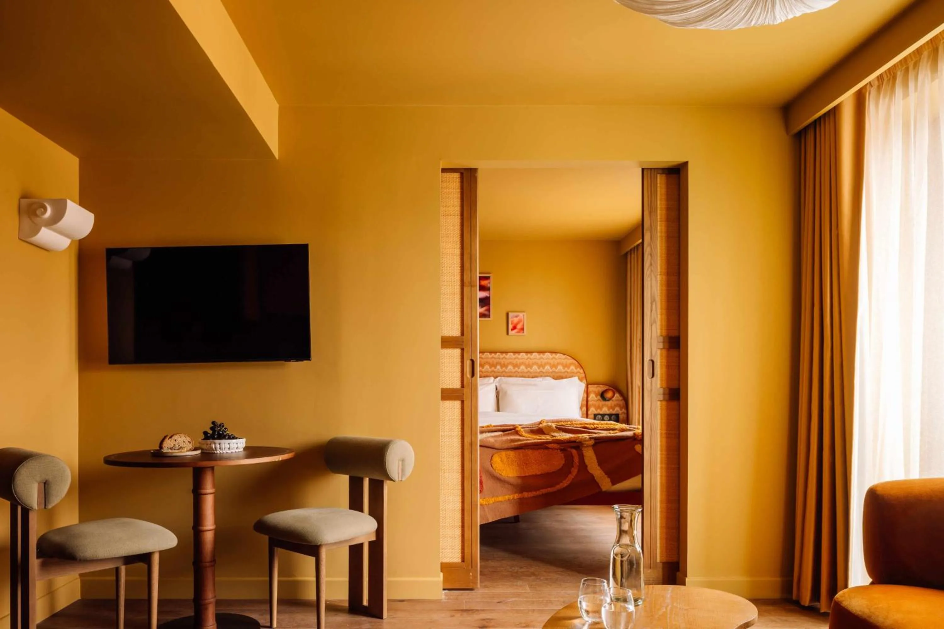Bedroom in Le Jardin de Verre by Locke