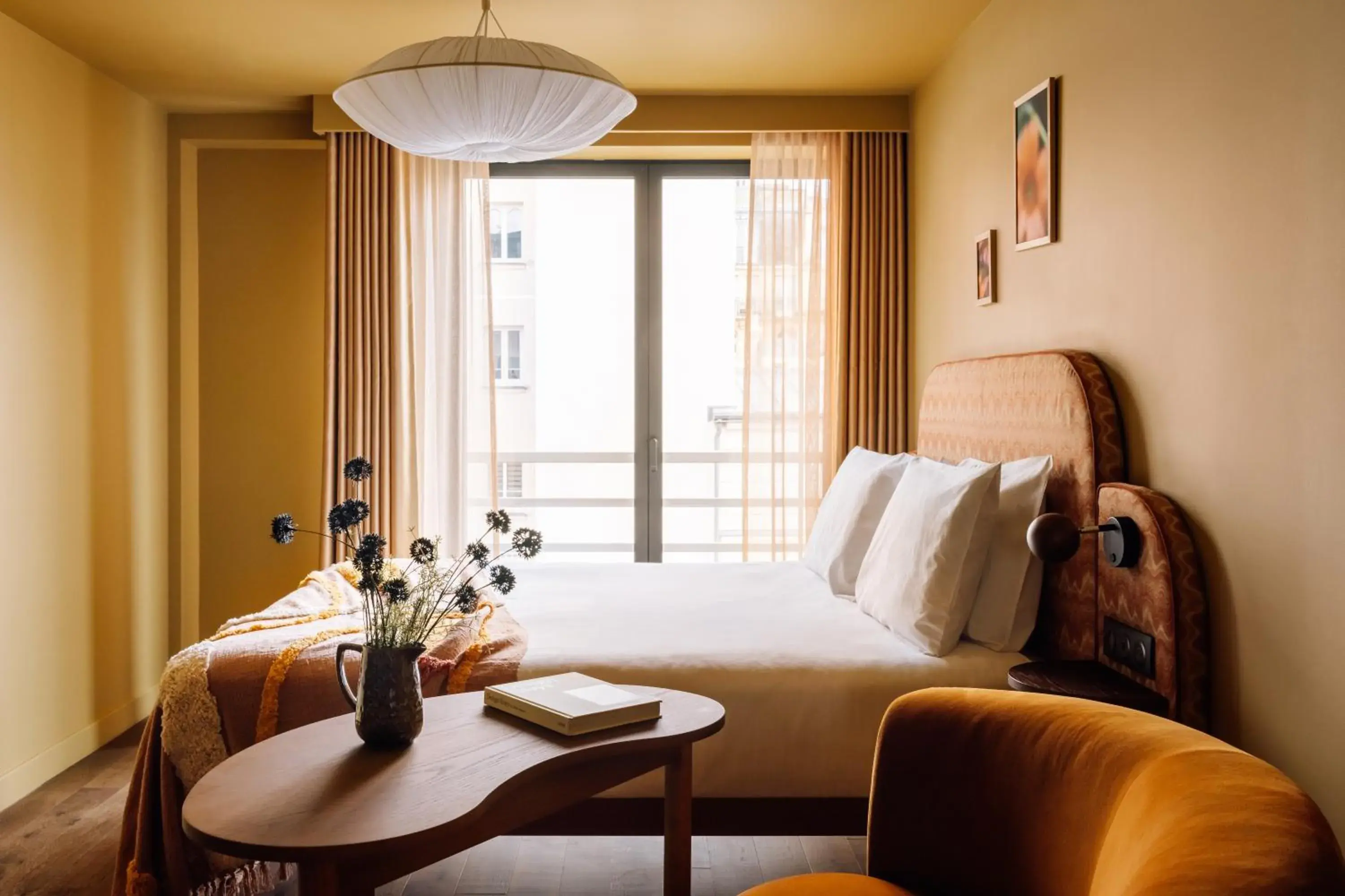 City Studio in Le Jardin de Verre by Locke City Studio in Le Jardin de Verre by Locke