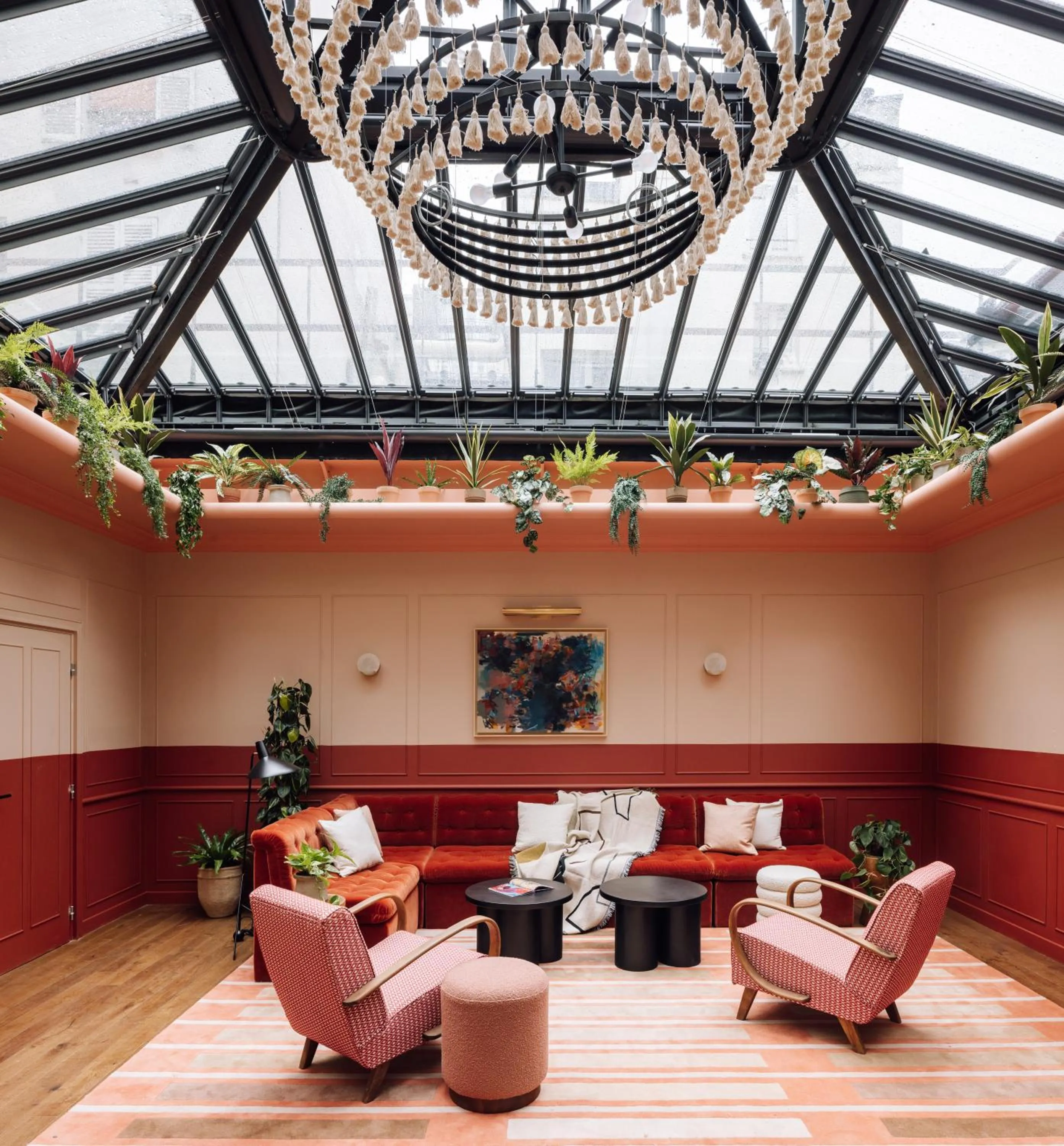 Living room in Le Jardin de Verre by Locke