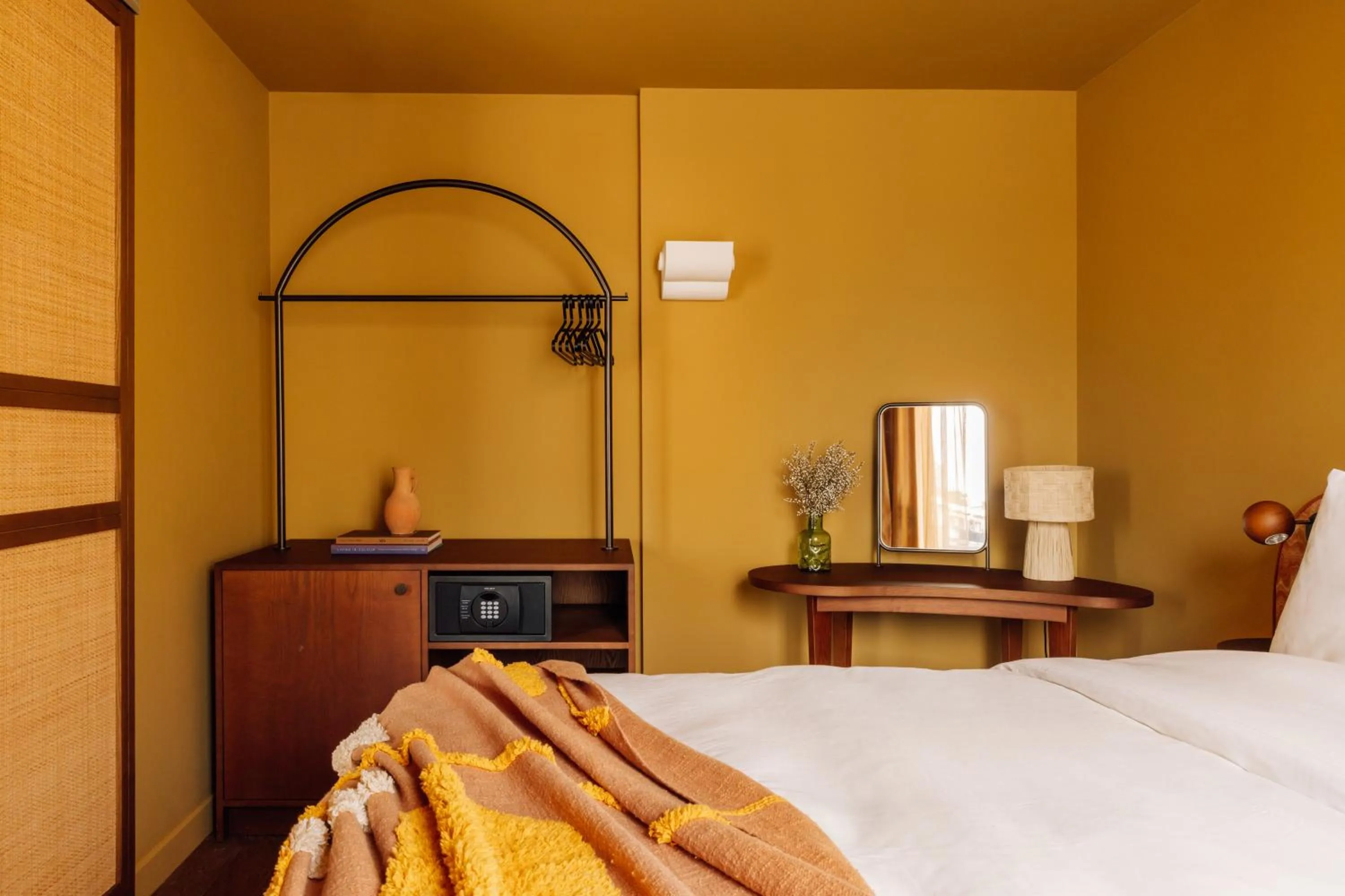 Bedroom, Bed in Le Jardin de Verre by Locke