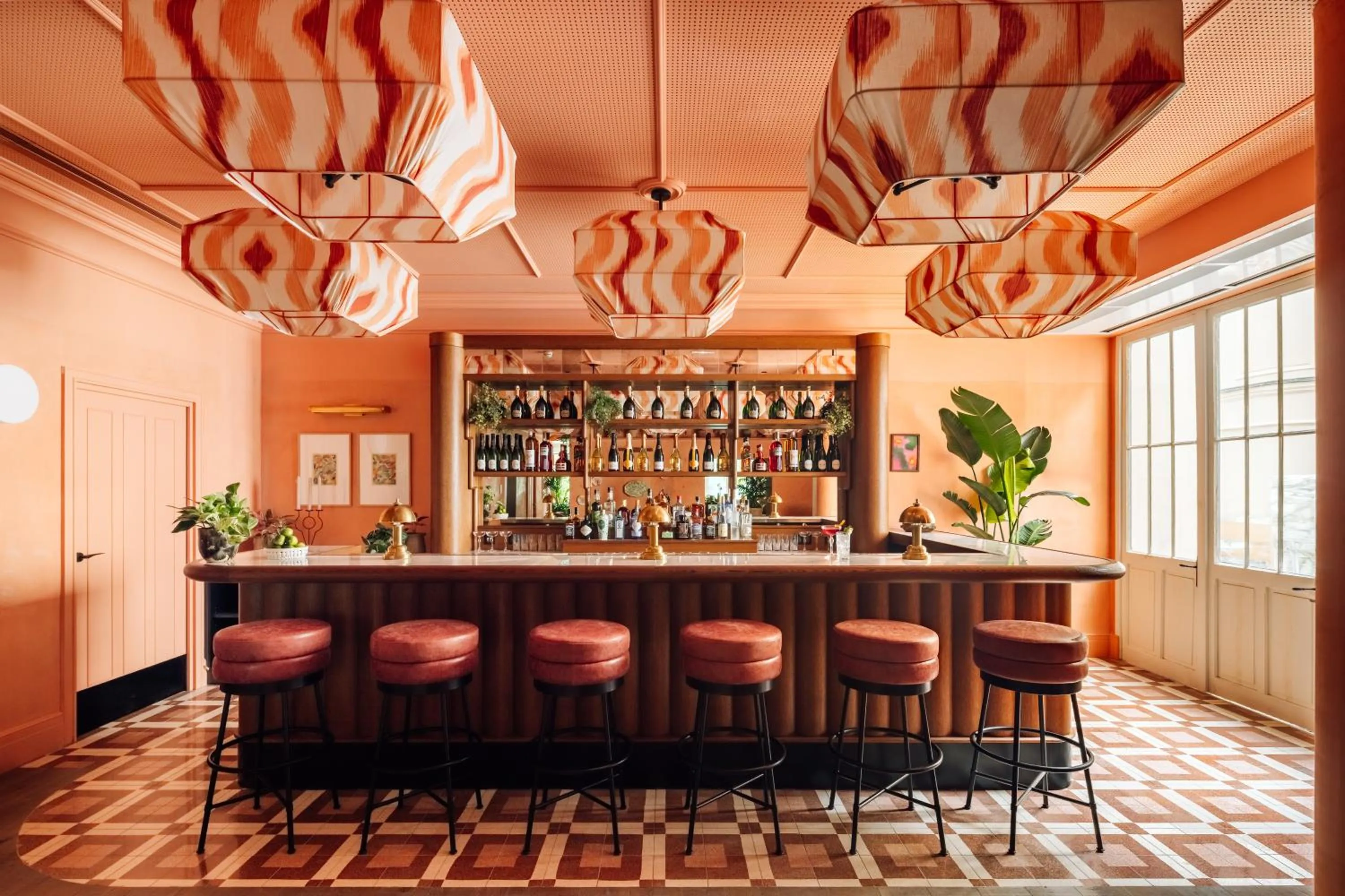 Lounge or bar in Le Jardin de Verre by Locke