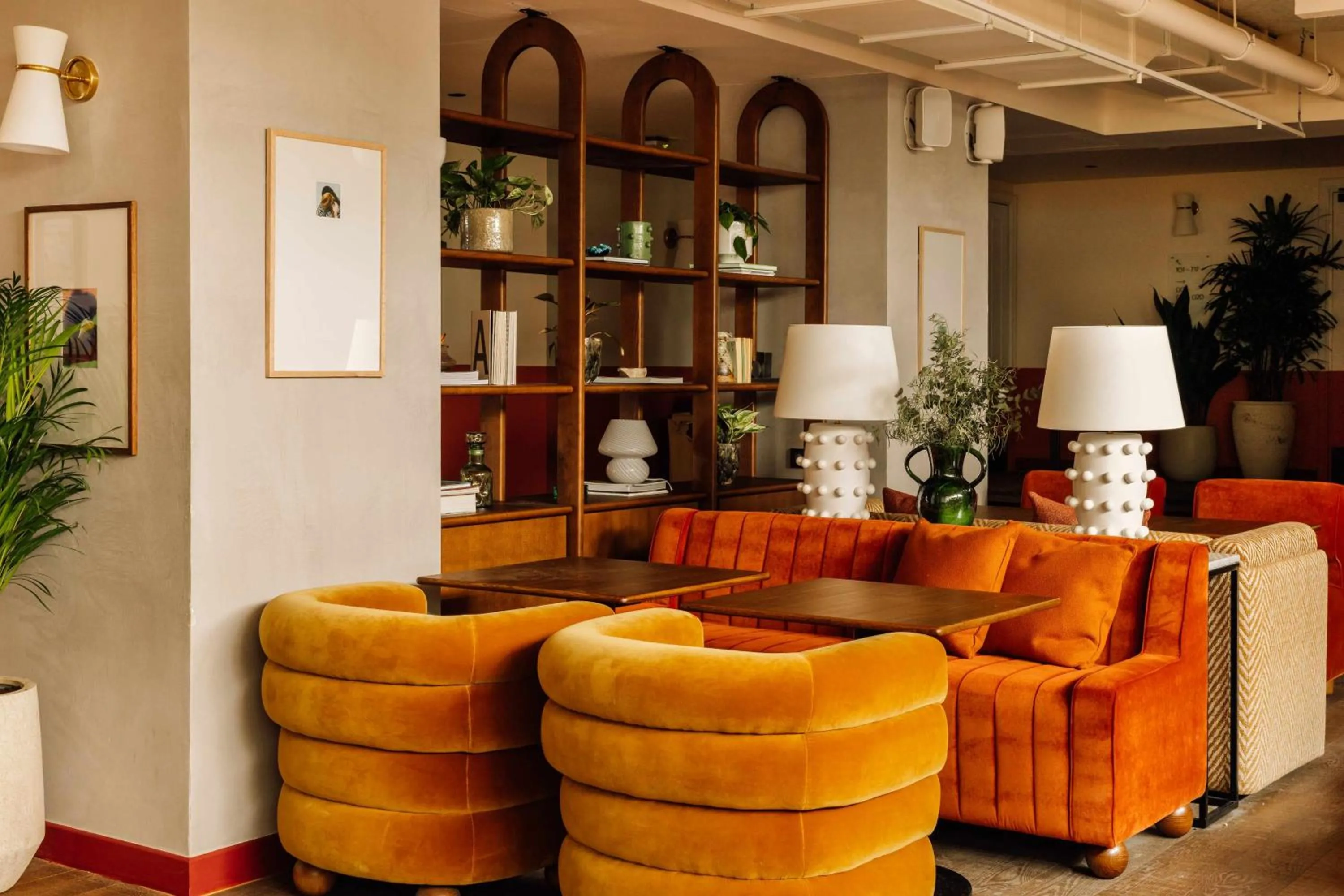 Lobby or reception in Le Jardin de Verre by Locke